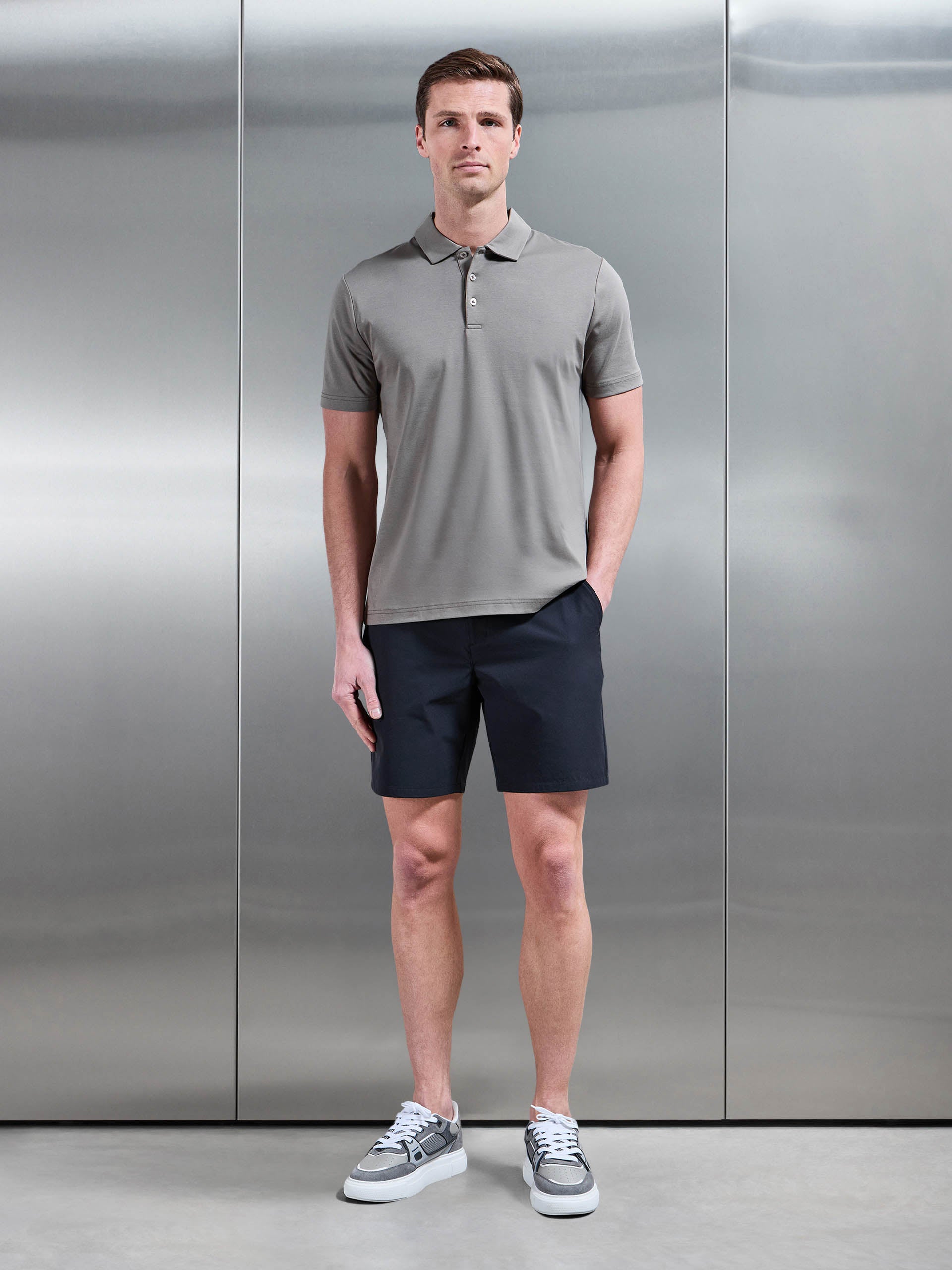 Mens Technical Stretch Chino Short in Navy