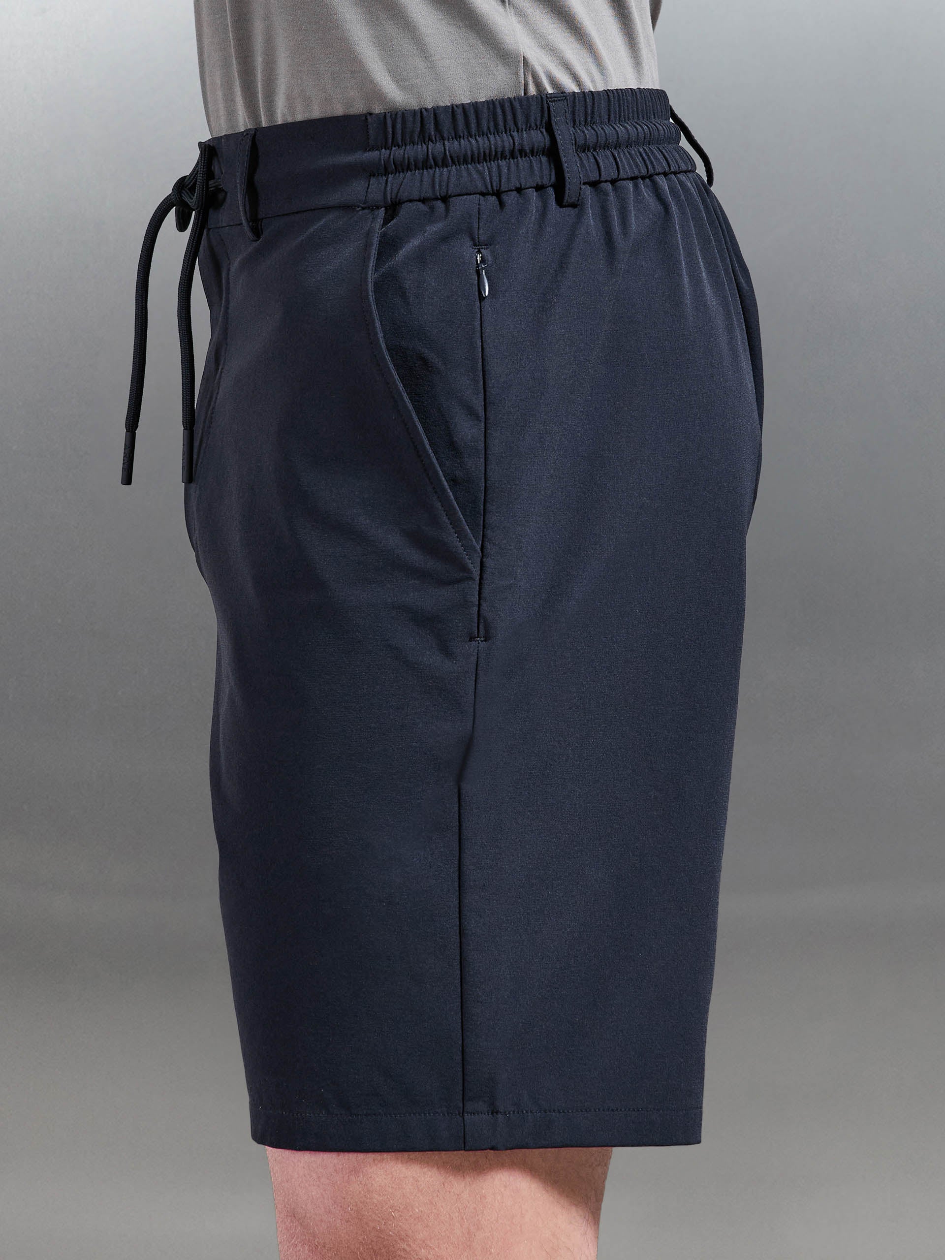 Mens Technical Stretch Chino Short in Navy