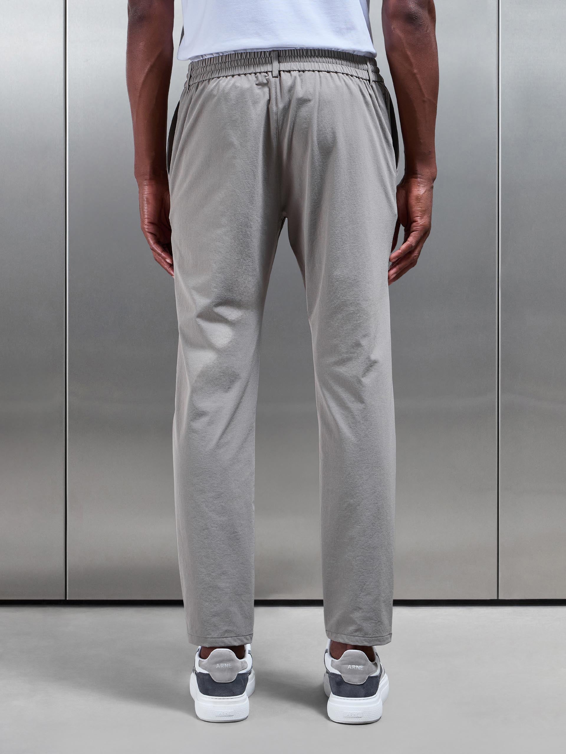 Mens Technical Stretch Chino Trouser in Taupe
