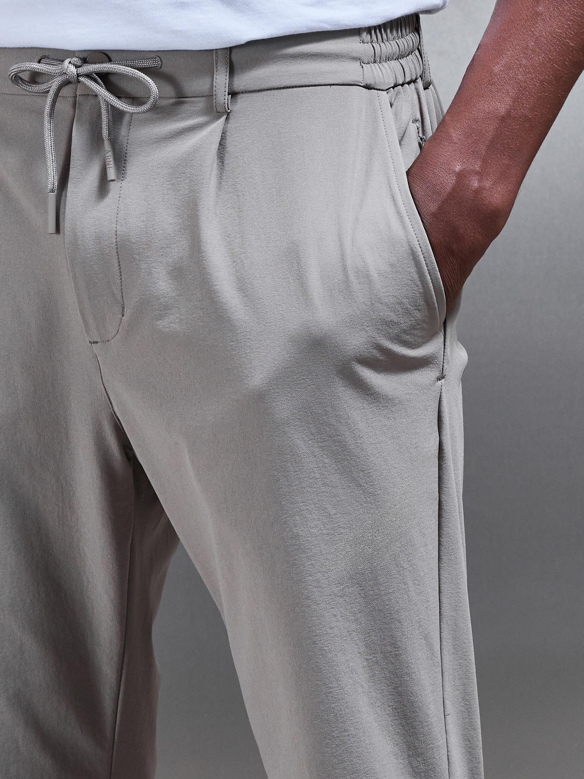 Mens Technical Stretch Chino Trouser in Taupe