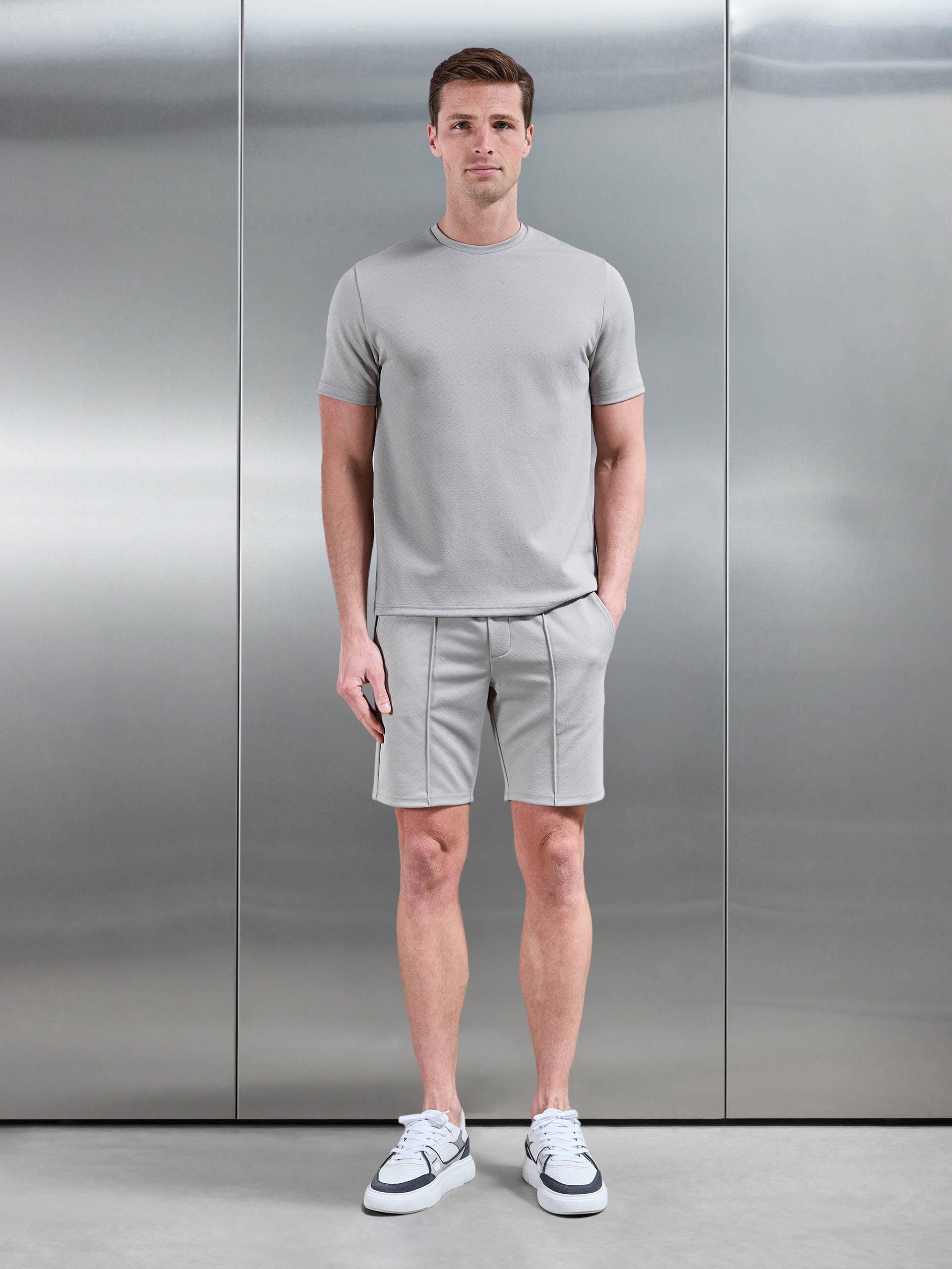 Mens Textured Interlock Short in Stone