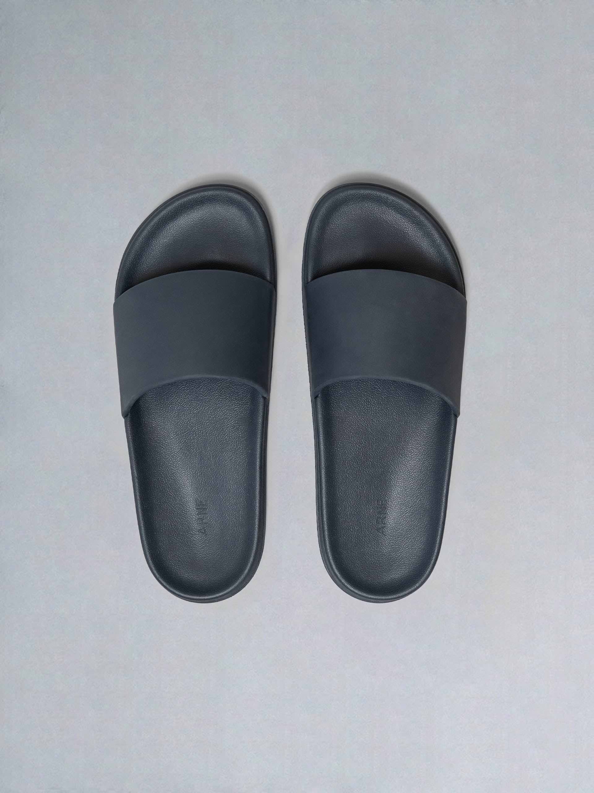 Track Slider in Navy