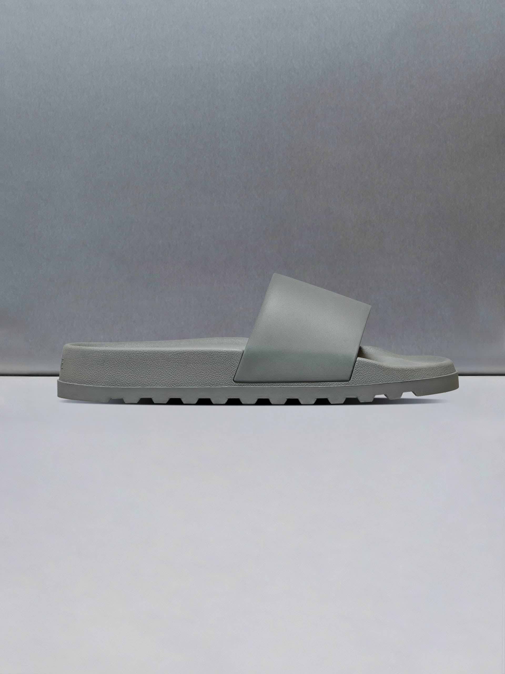 Track Slider in Olive