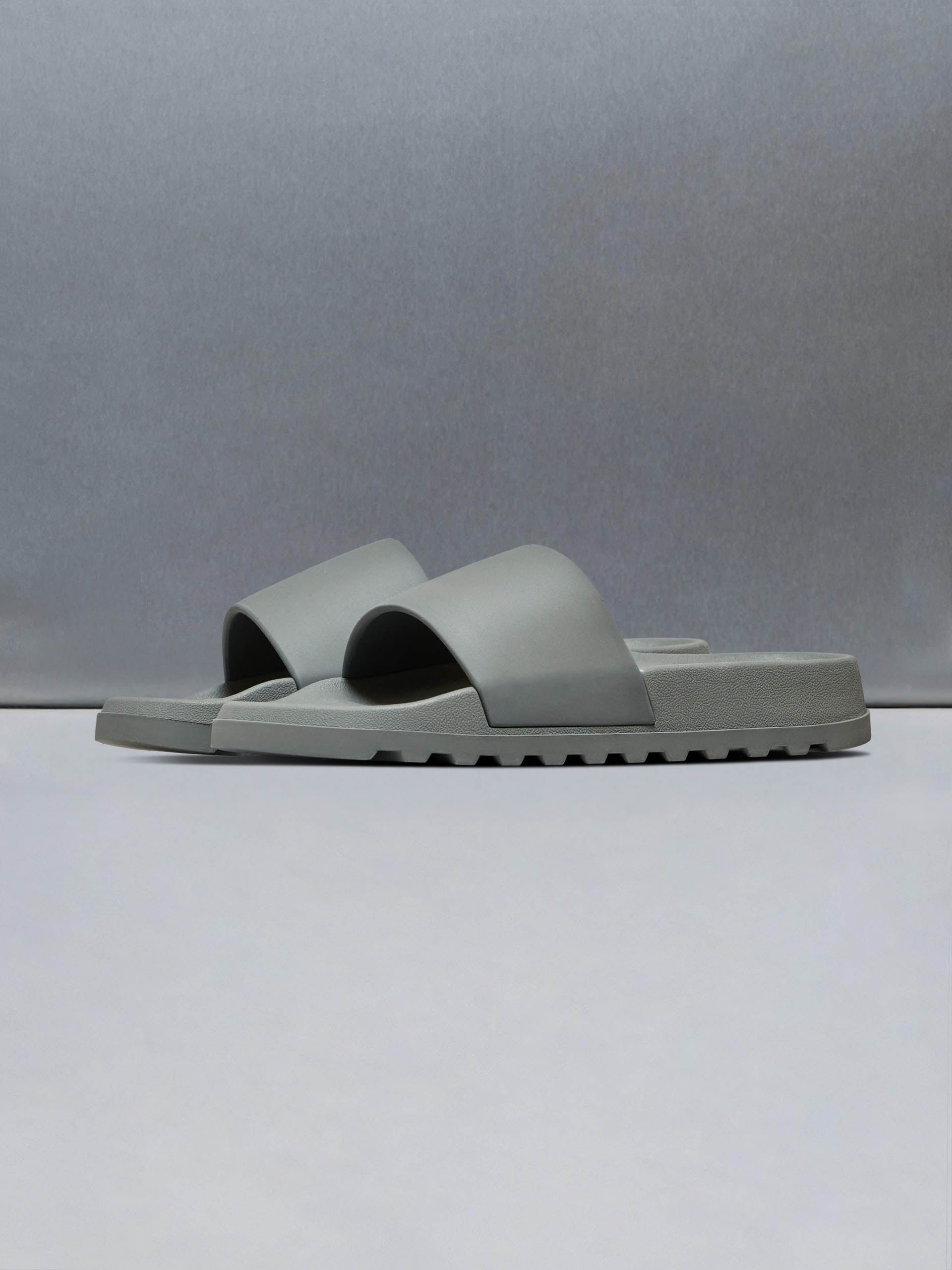 Mens Track Slider in Olive