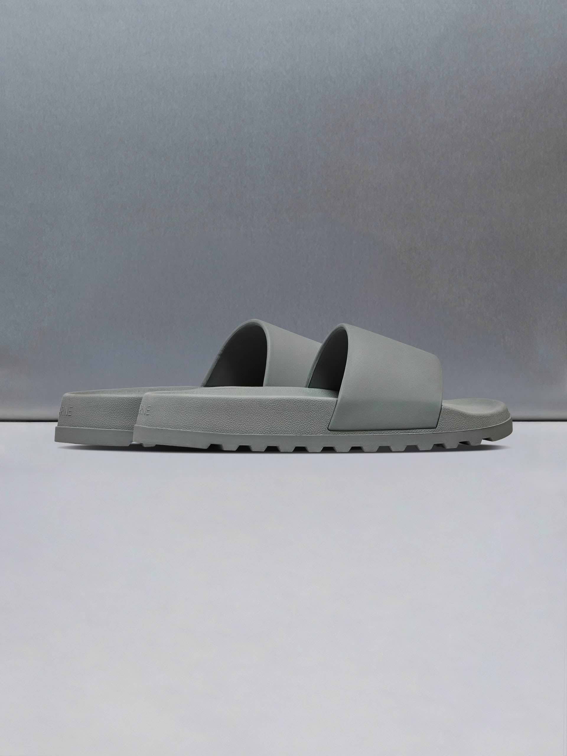 Track Slider in Olive