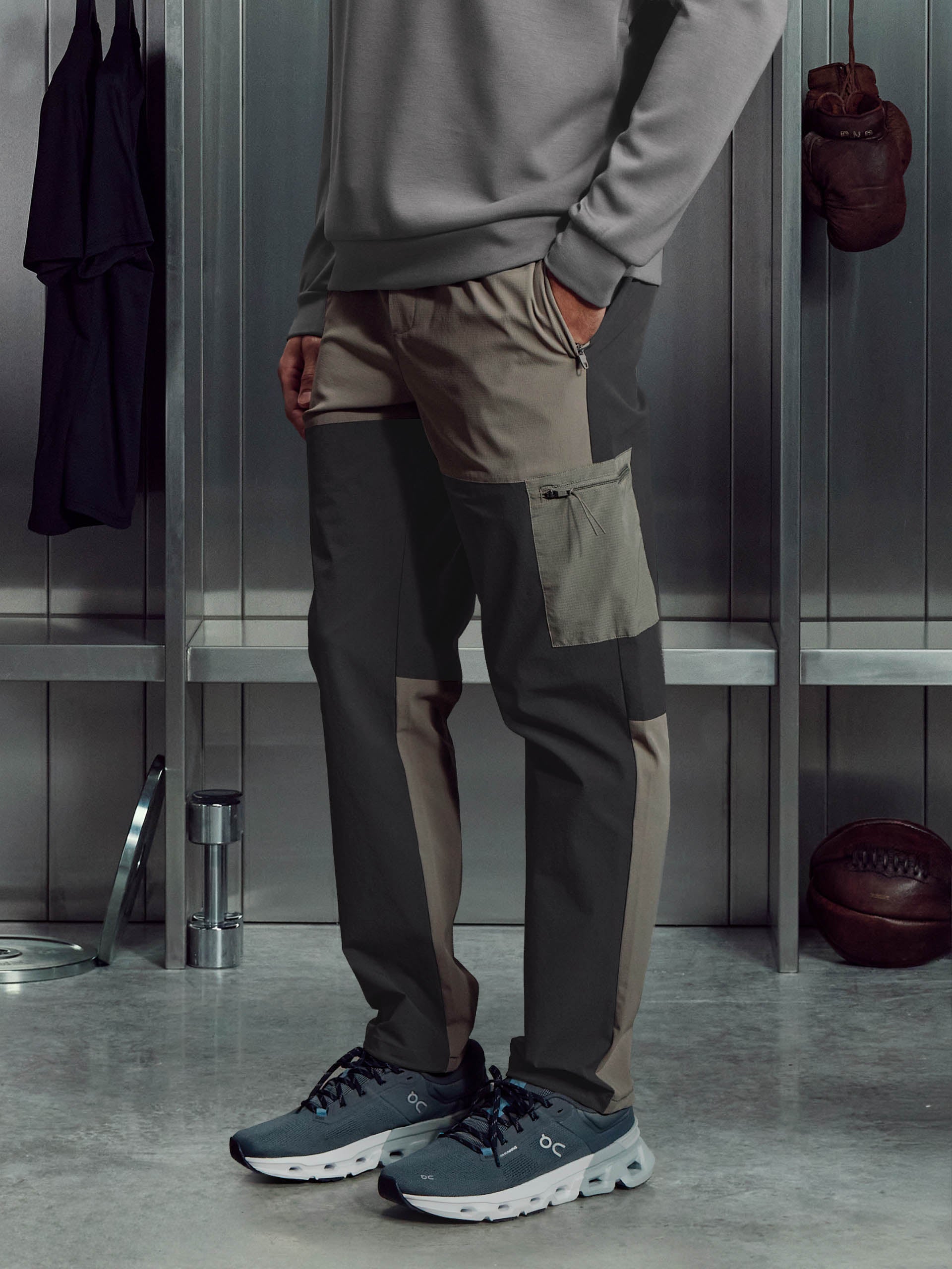 Mens Trail Colour Block Cargo Pant in Grey