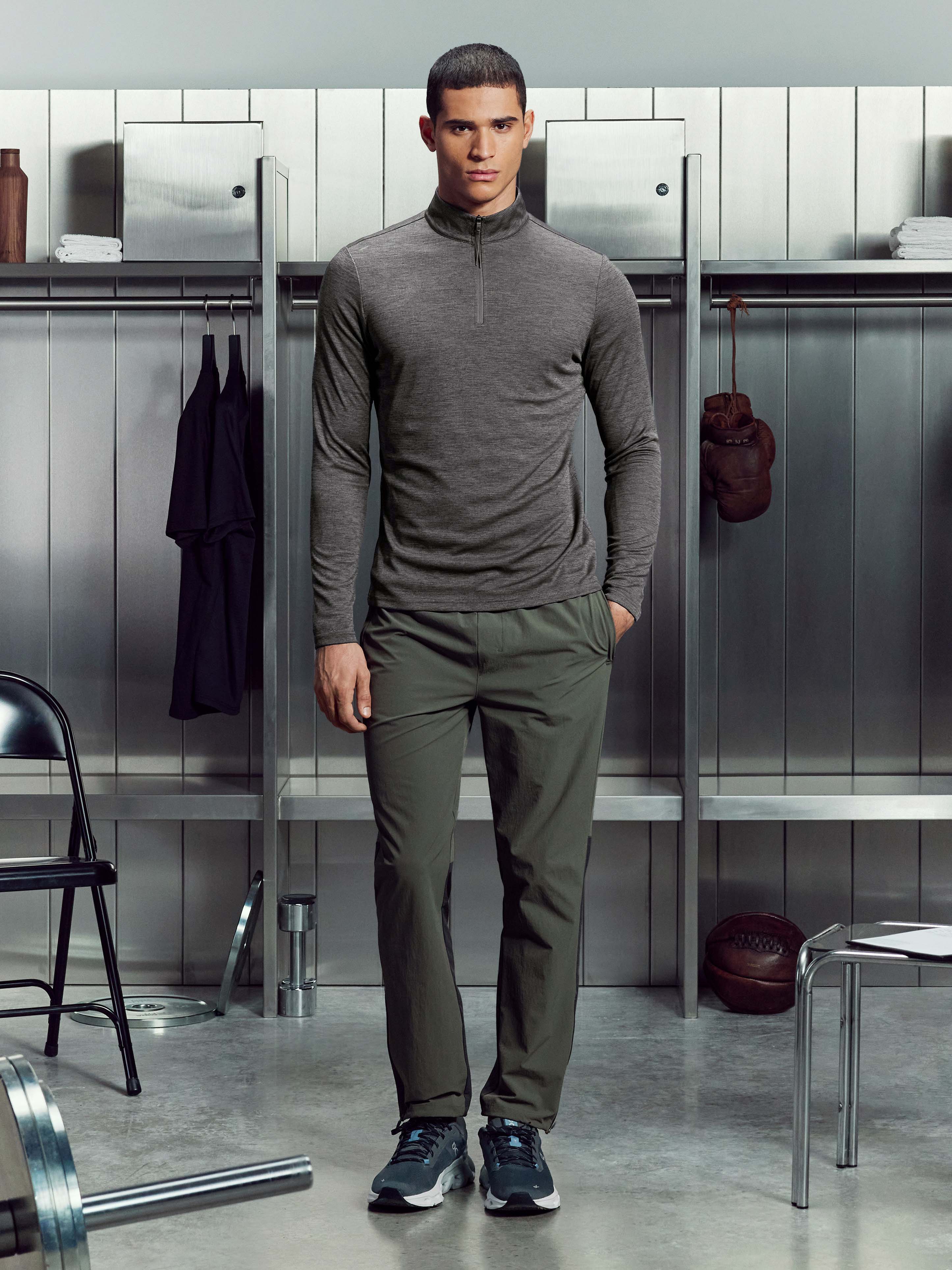 Mens Trail Half Zip in Charcoal