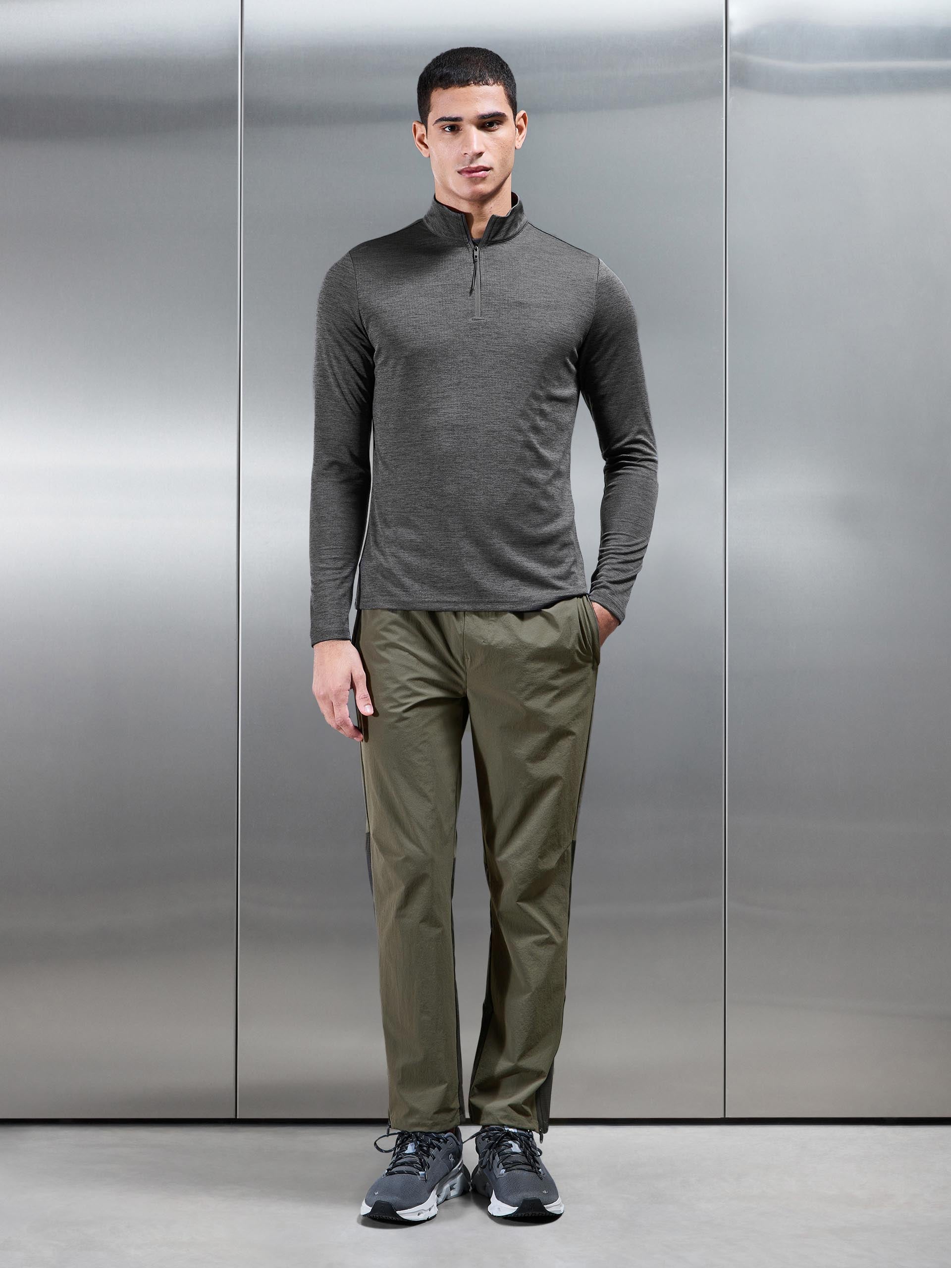 Mens Trail Half Zip in Charcoal