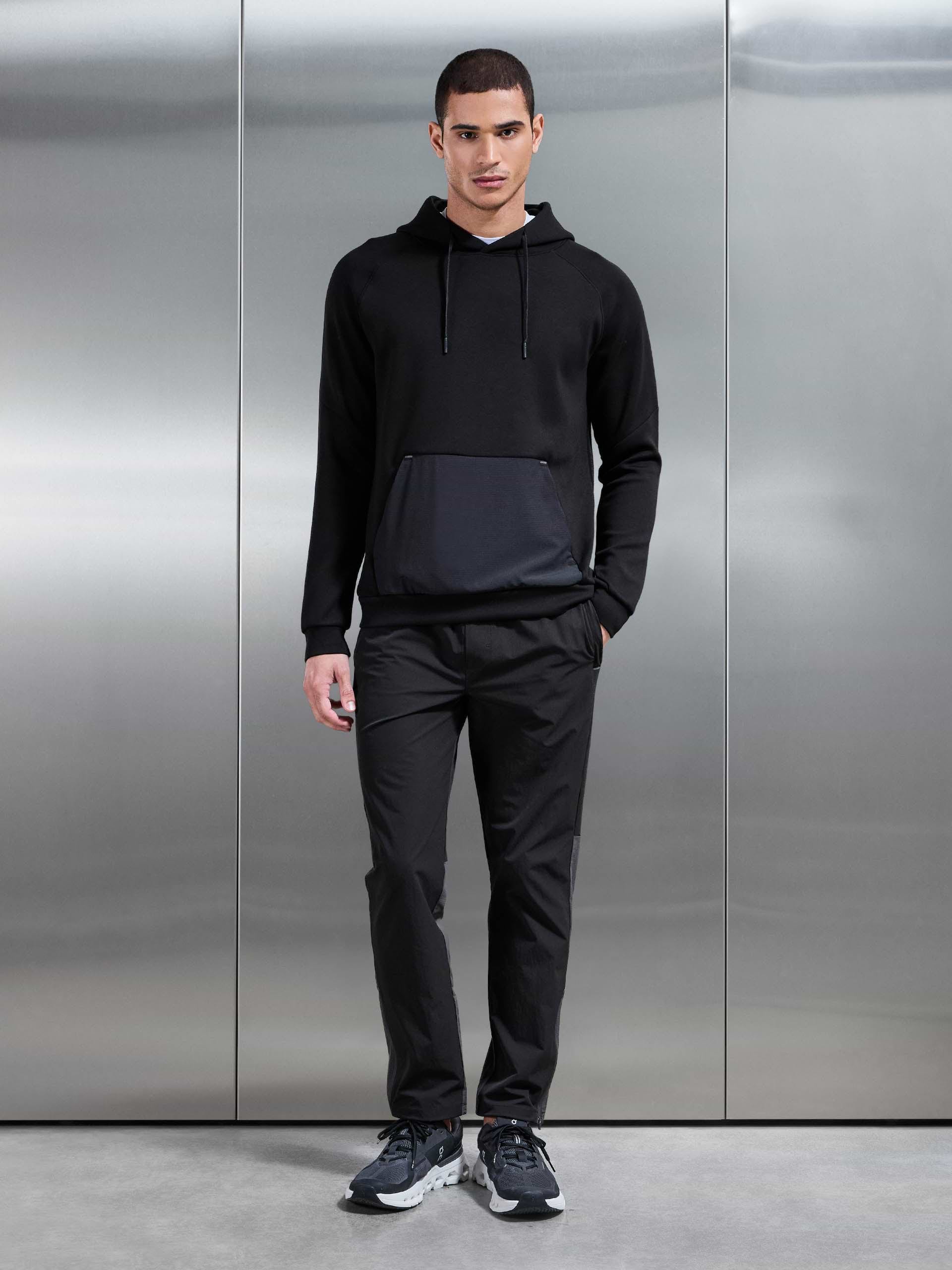 Trail Hybrid Hoodie in Black