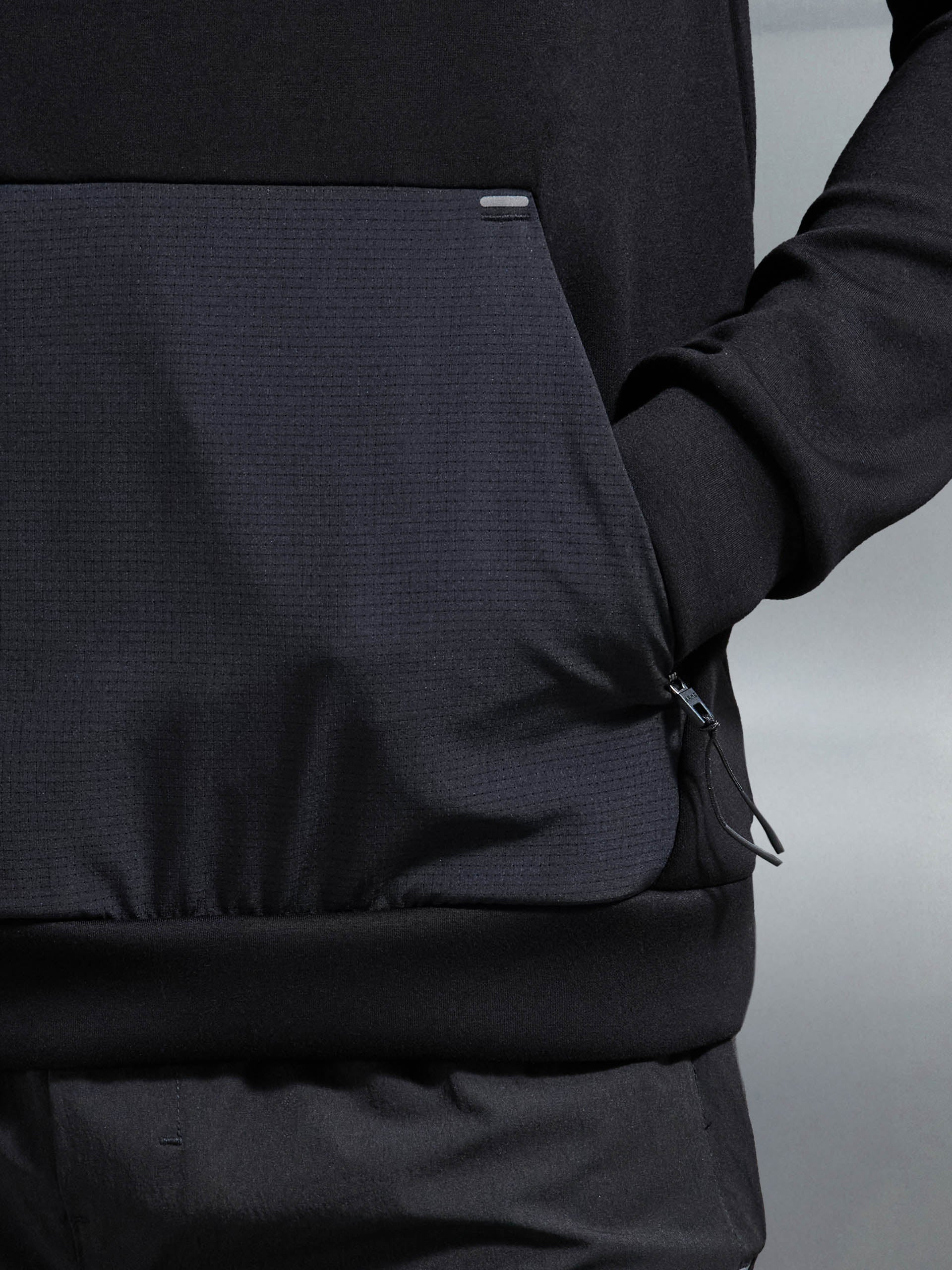 Mens Trail Hybrid Hoodie in Black