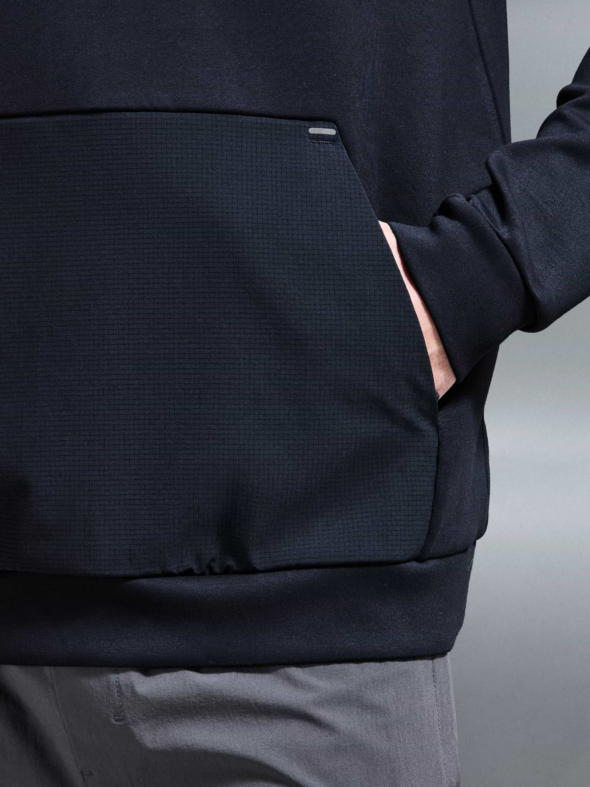 Trail Hybrid Hoodie in Navy