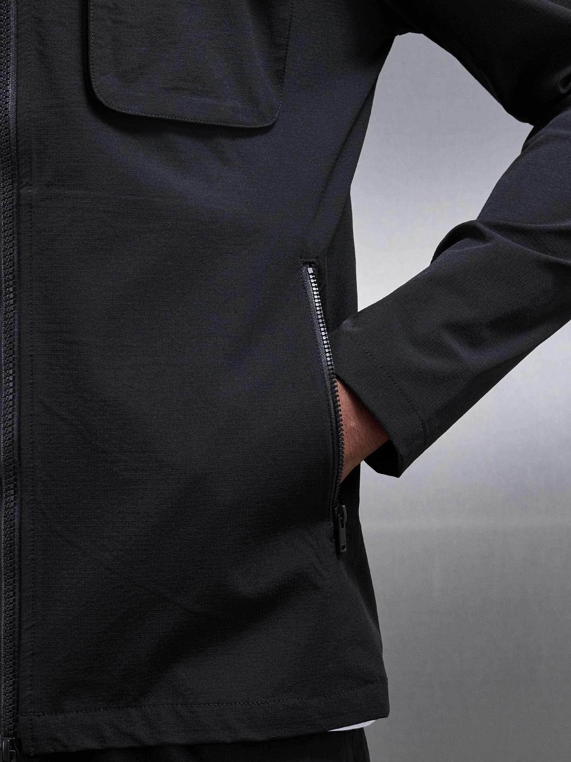 Utility Cargo Overshirt in Black