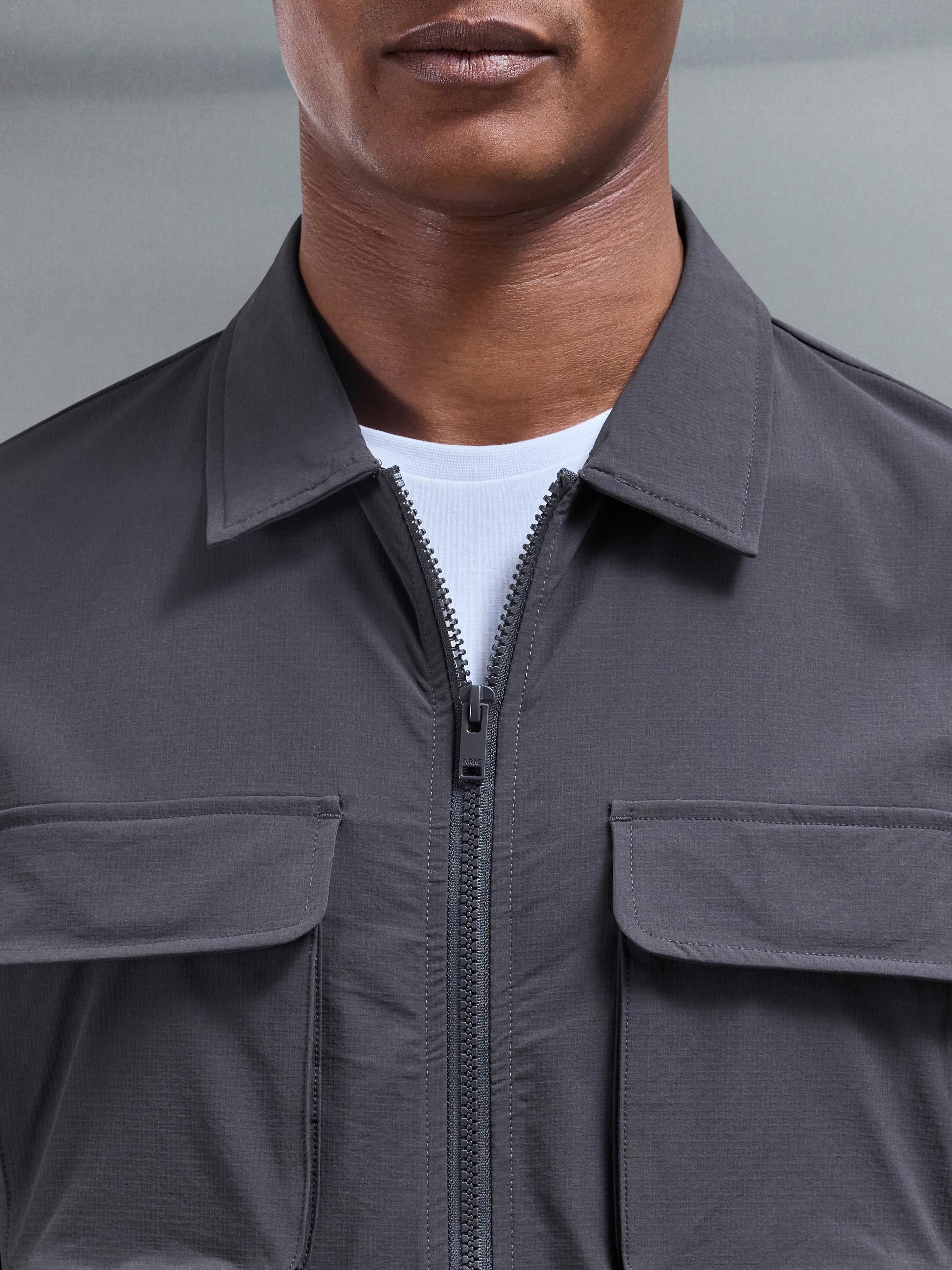Mens Utility Cargo Overshirt in Grey