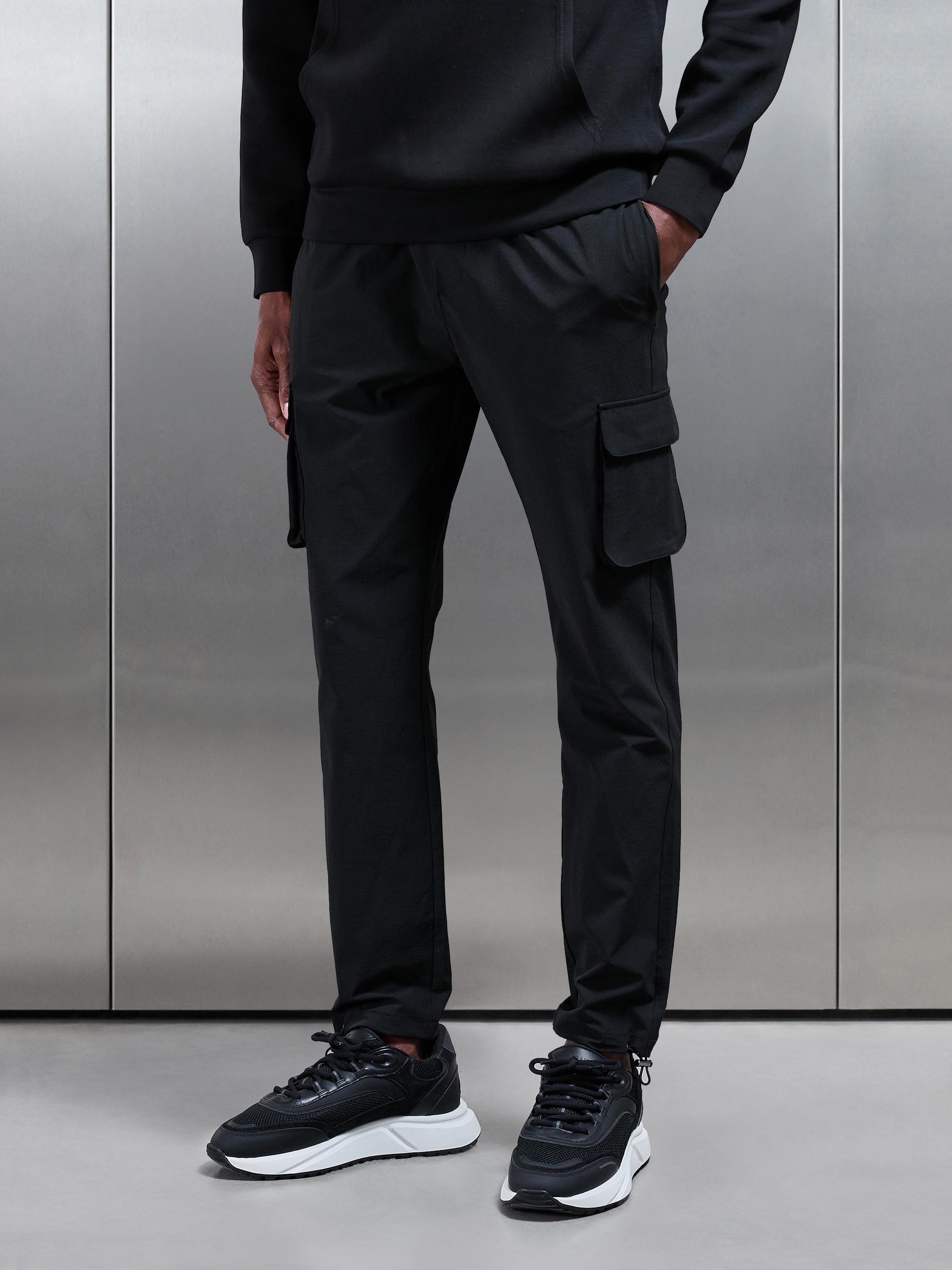 Mens Utility Cargo Pant in Black