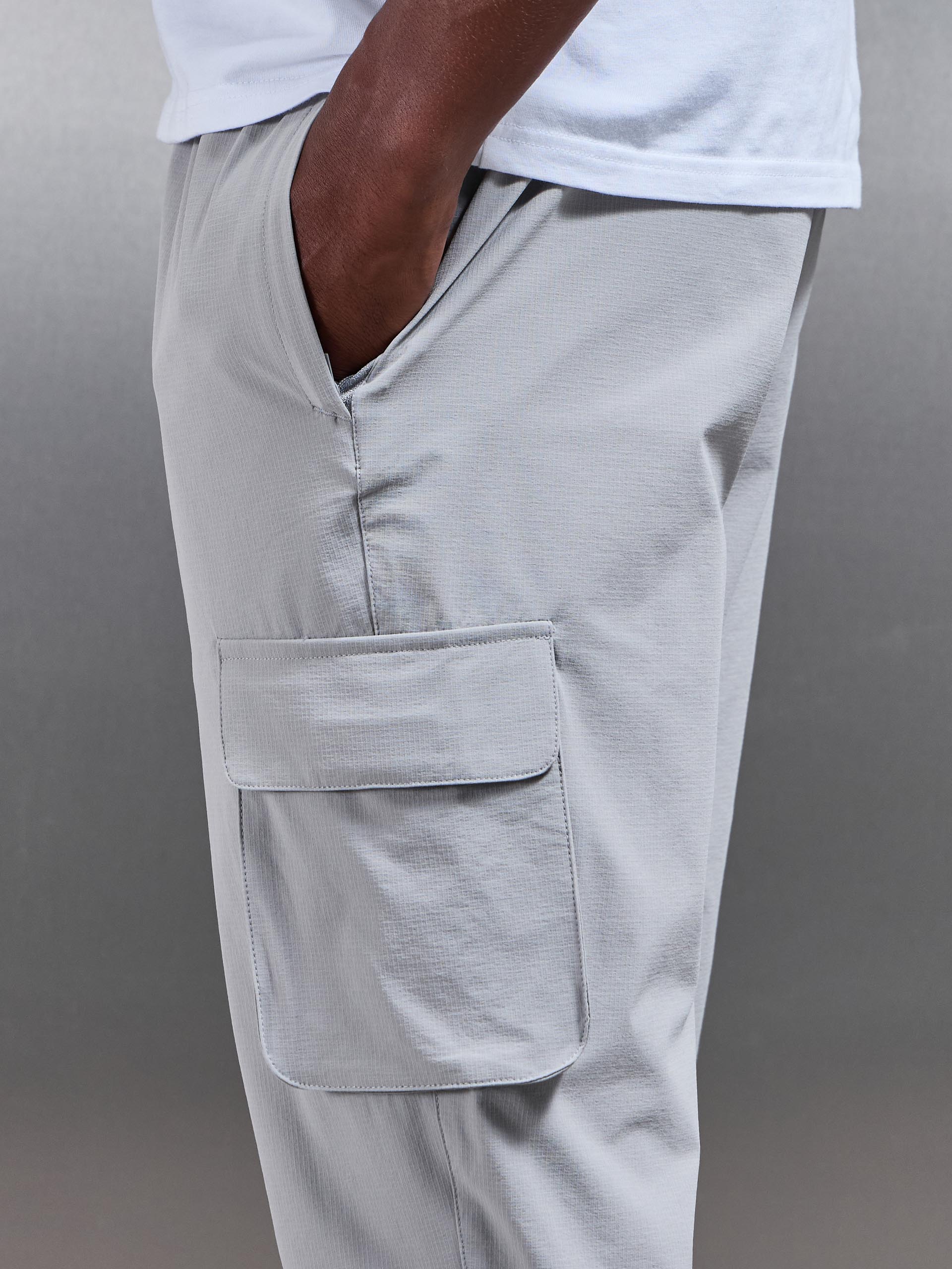 Mens Utility Cargo Pant in Mid Grey