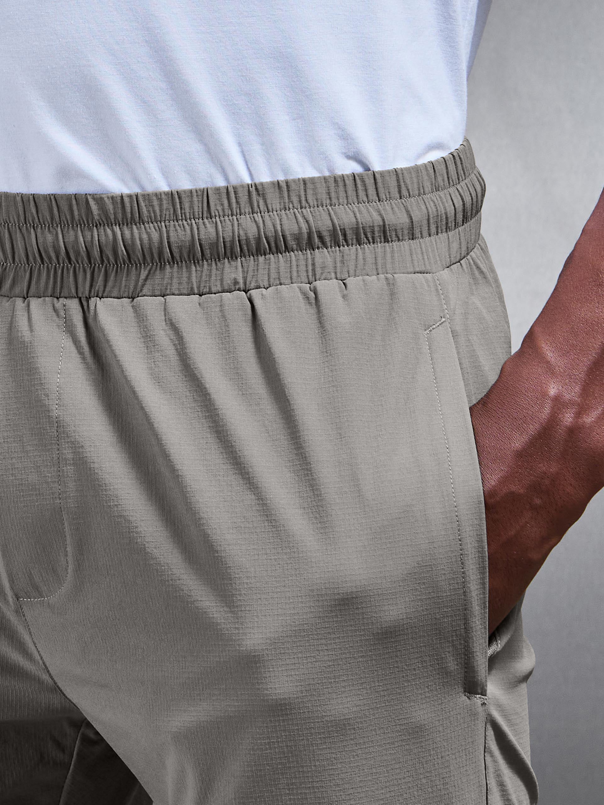Mens Utility Cargo Pant in Olive