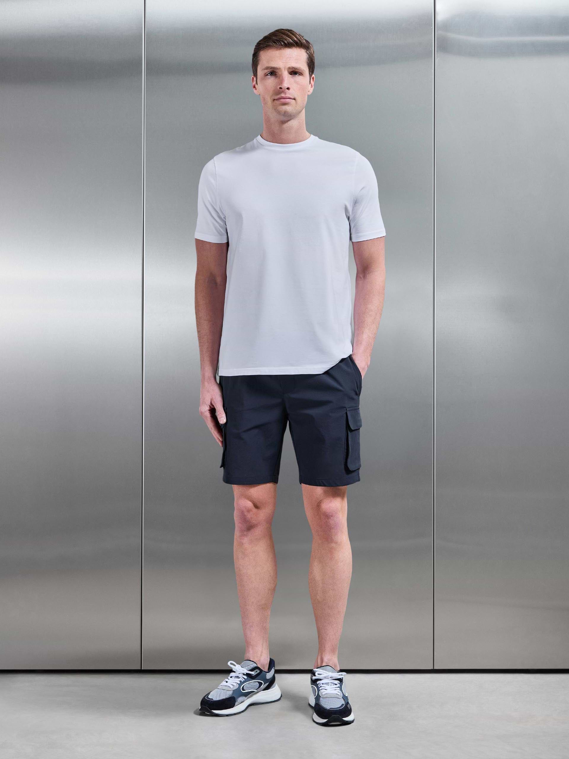 Mens Utility Cargo Short in Navy