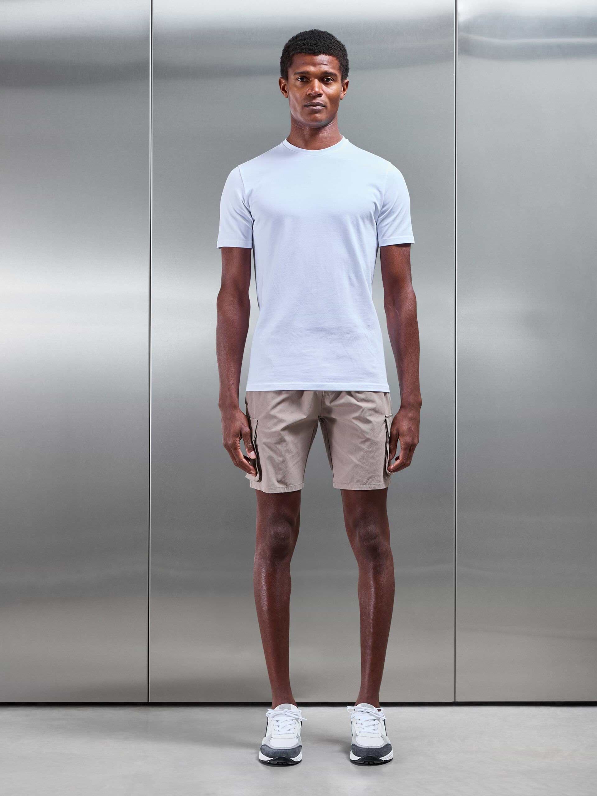Mens Utility Cargo Short in Taupe
