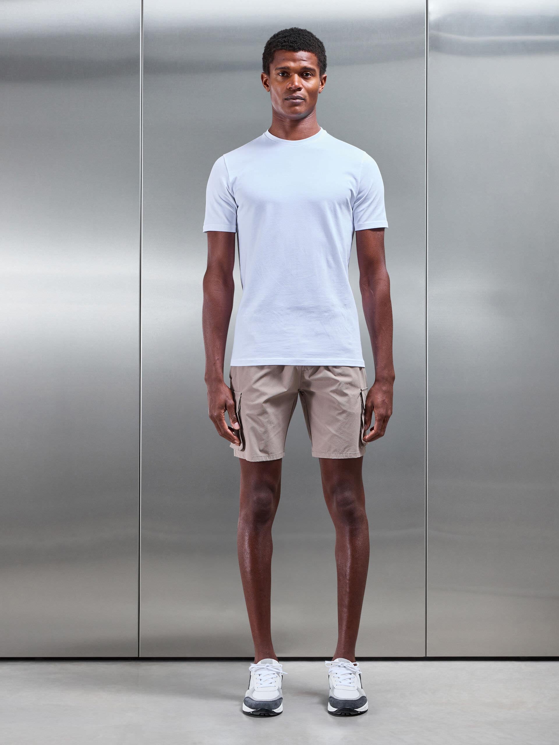 Mens Utility Cargo Short in Taupe
