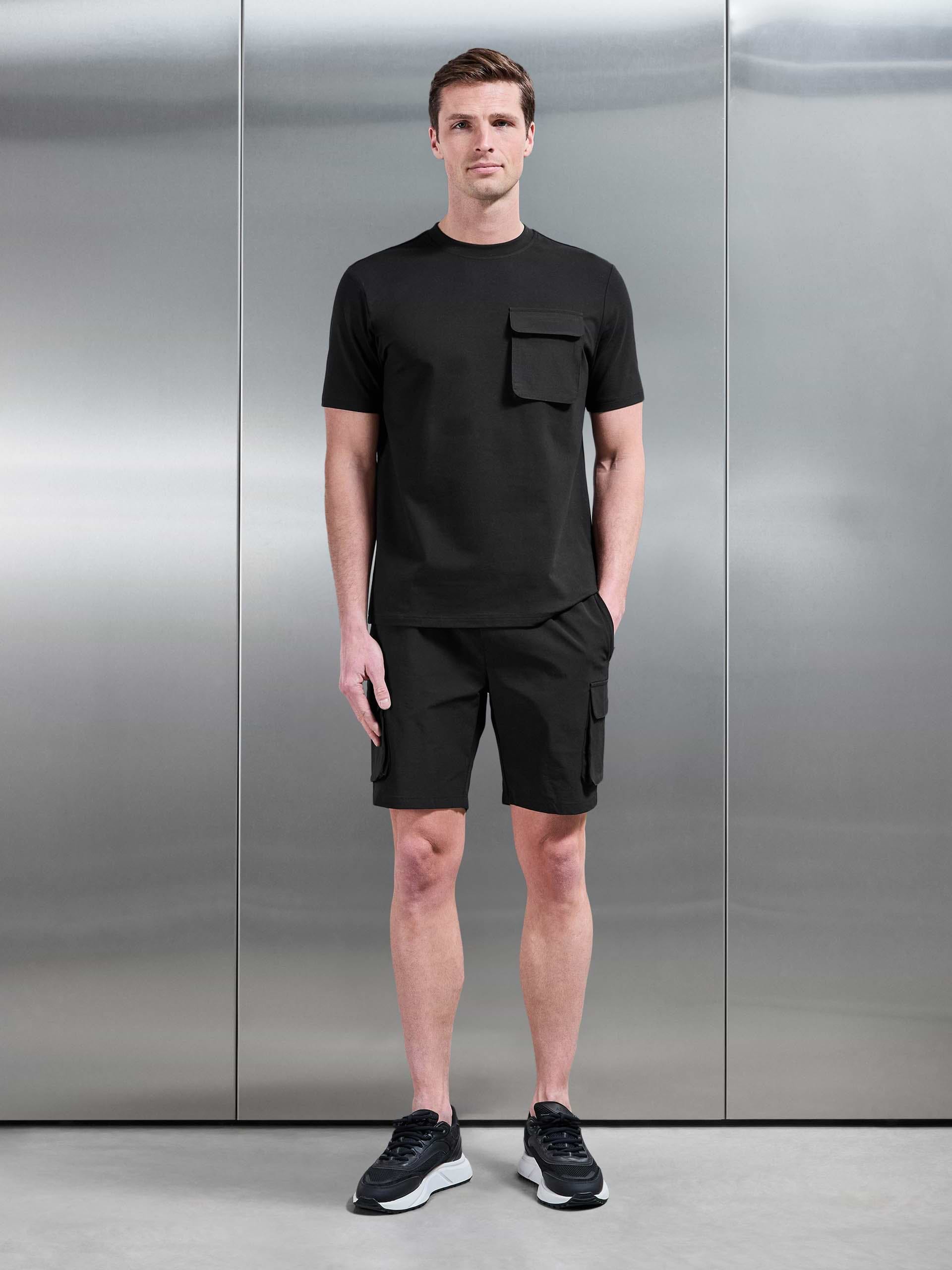 Mens Utility Cargo T-Shirt in Black
