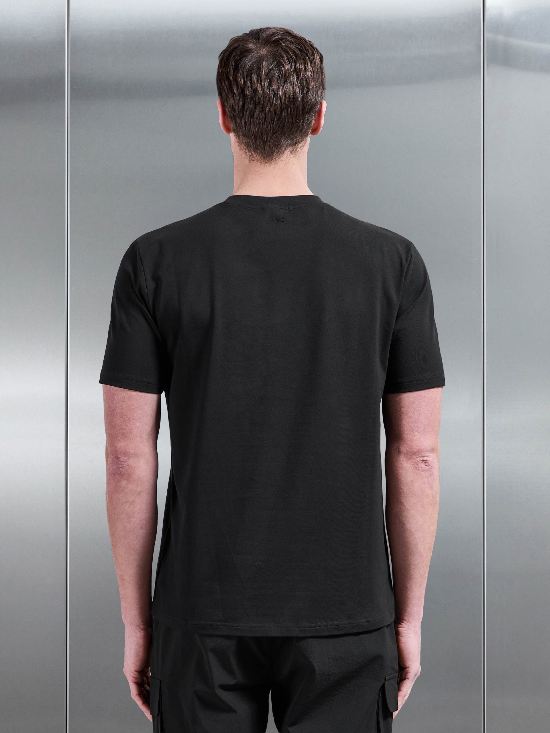 Mens Utility Cargo T-Shirt in Black