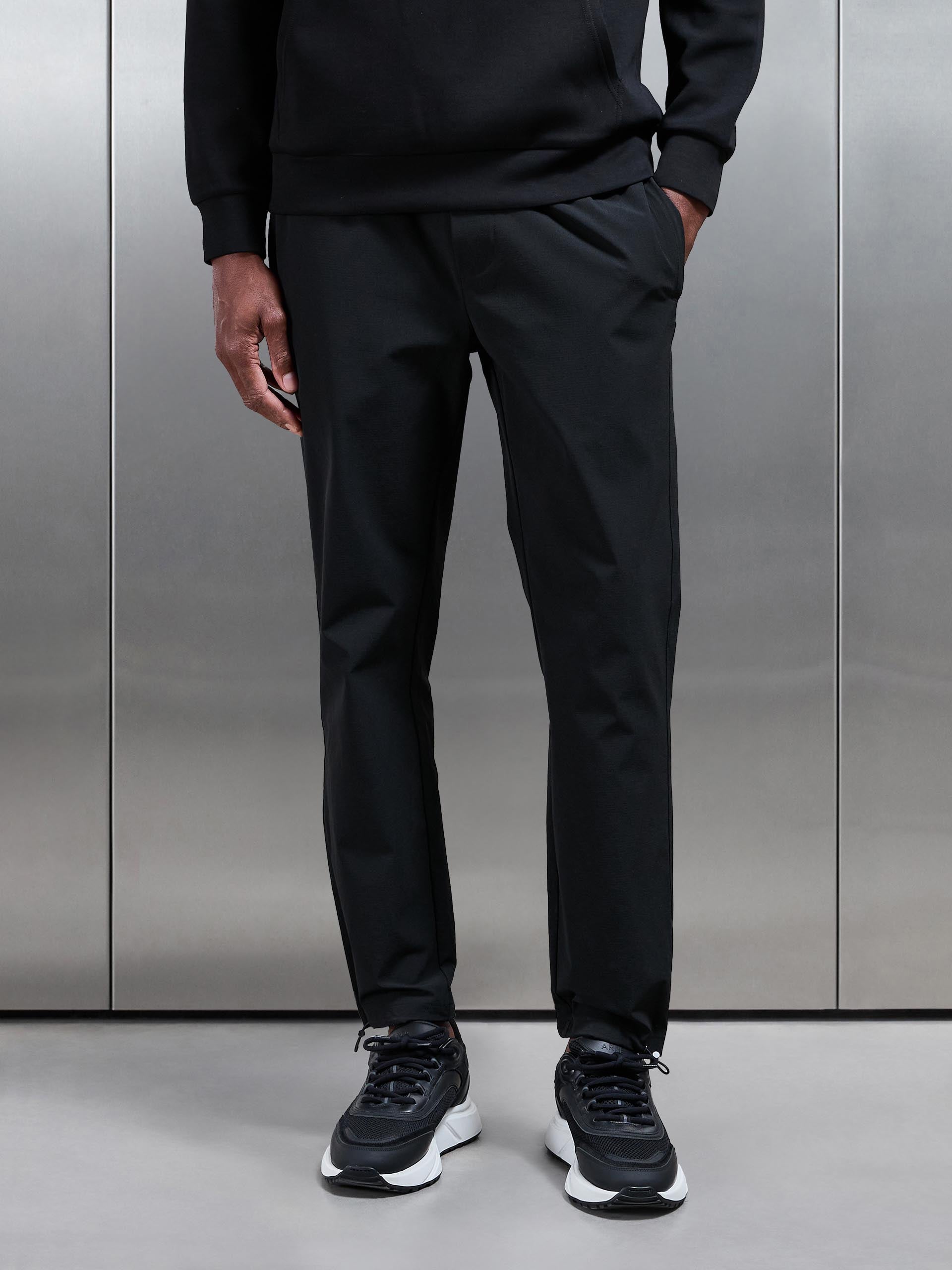 Mens Utility Trackpant in Black