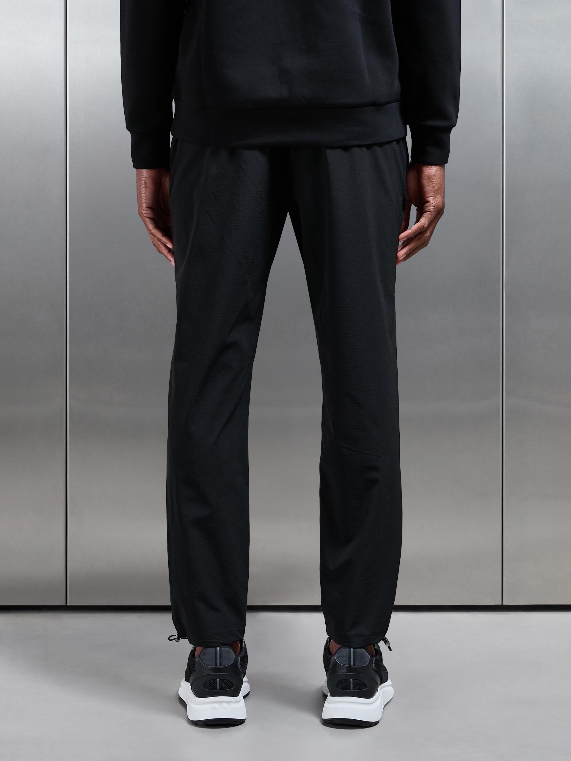 Mens Utility Trackpant in Black