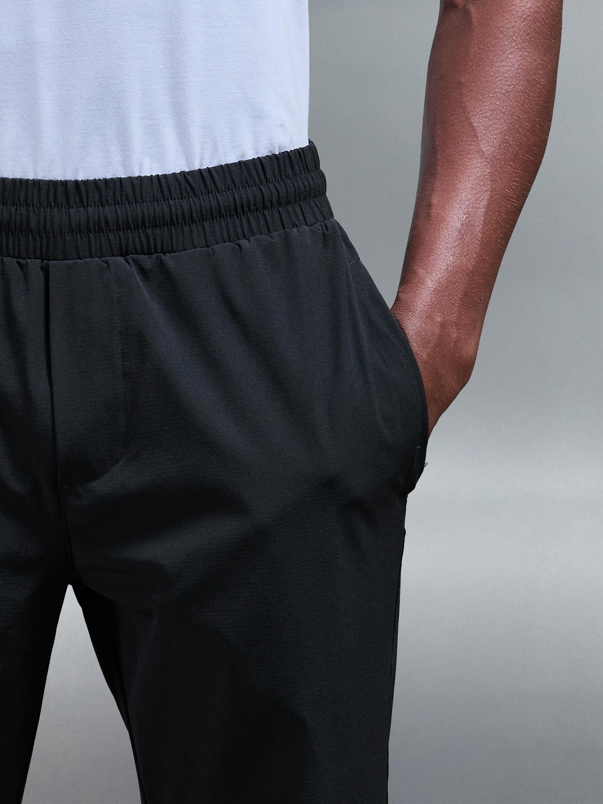 Mens Utility Trackpant in Black