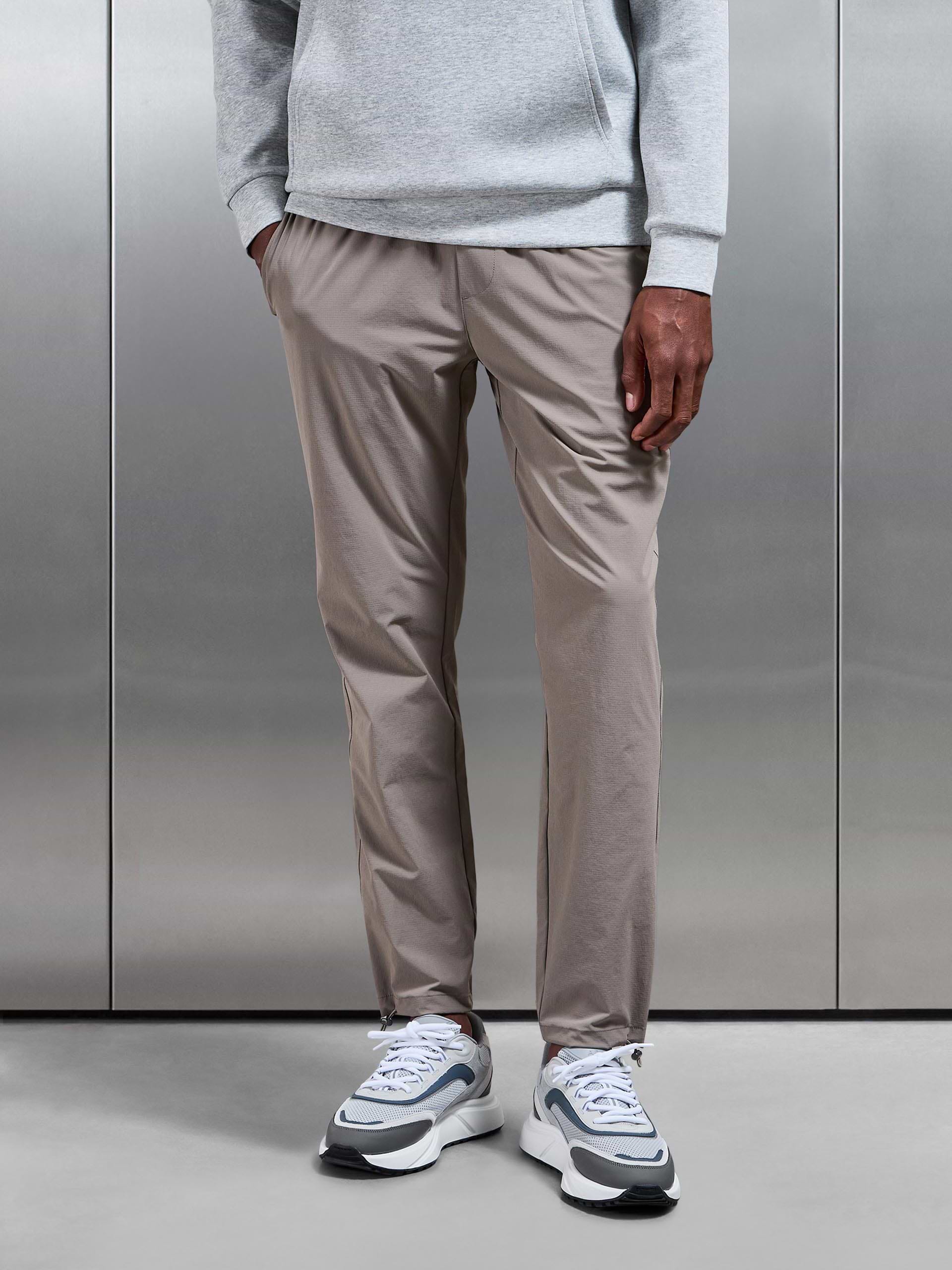 Utility Trackpant in Olive