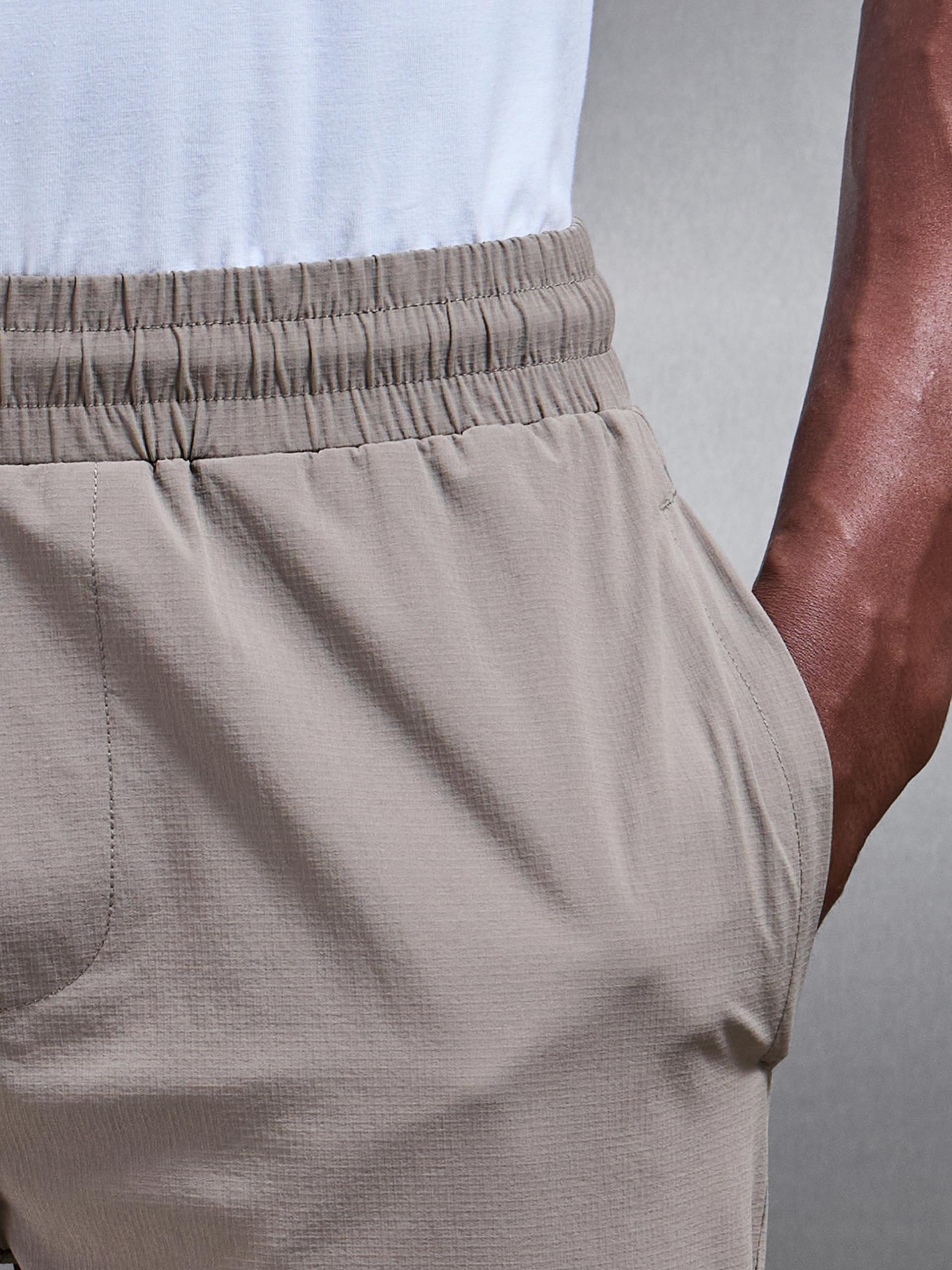 Mens Utility Trackpant in Olive