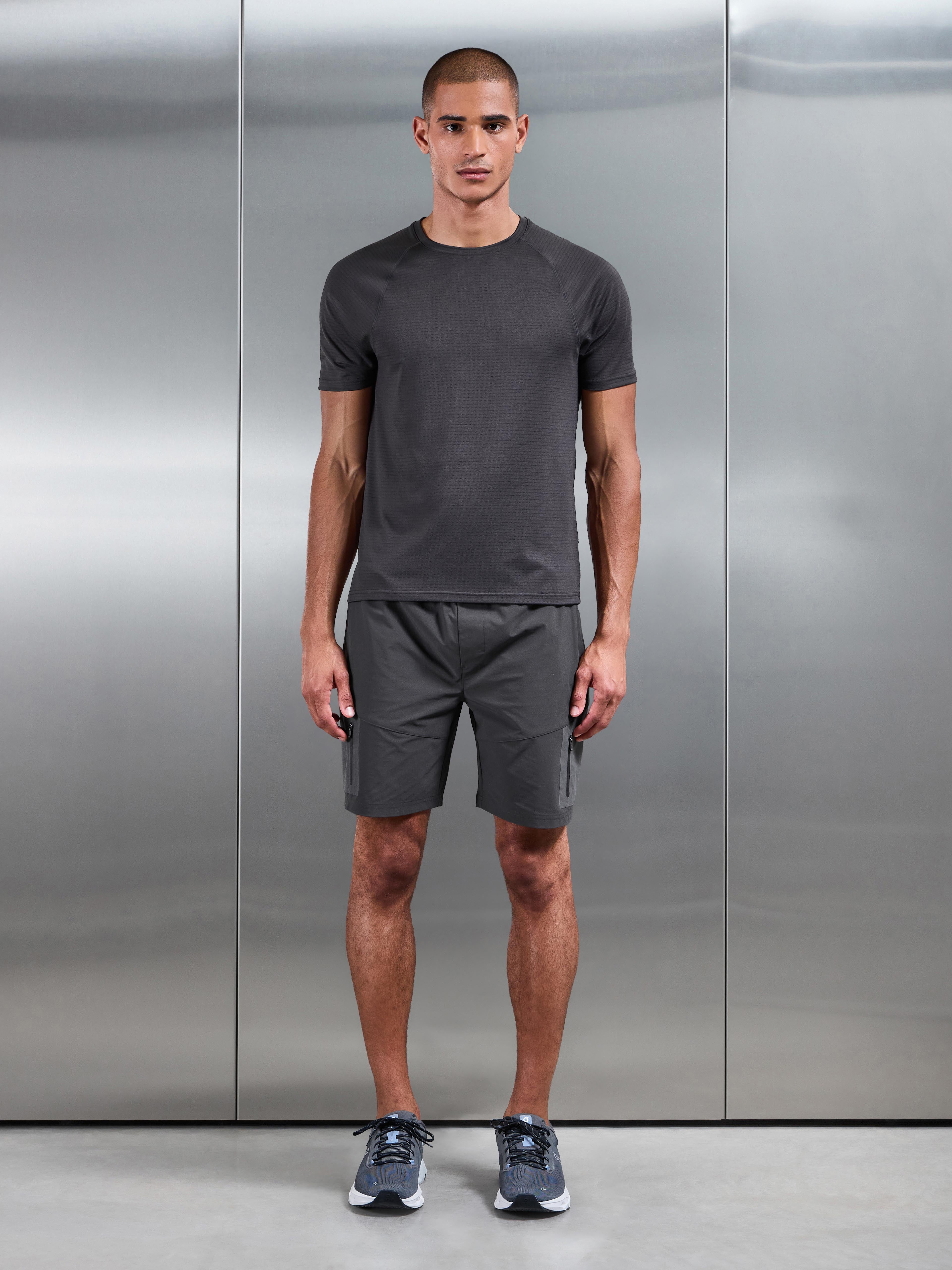 Mens Utility Trail Cargo Short in Grey