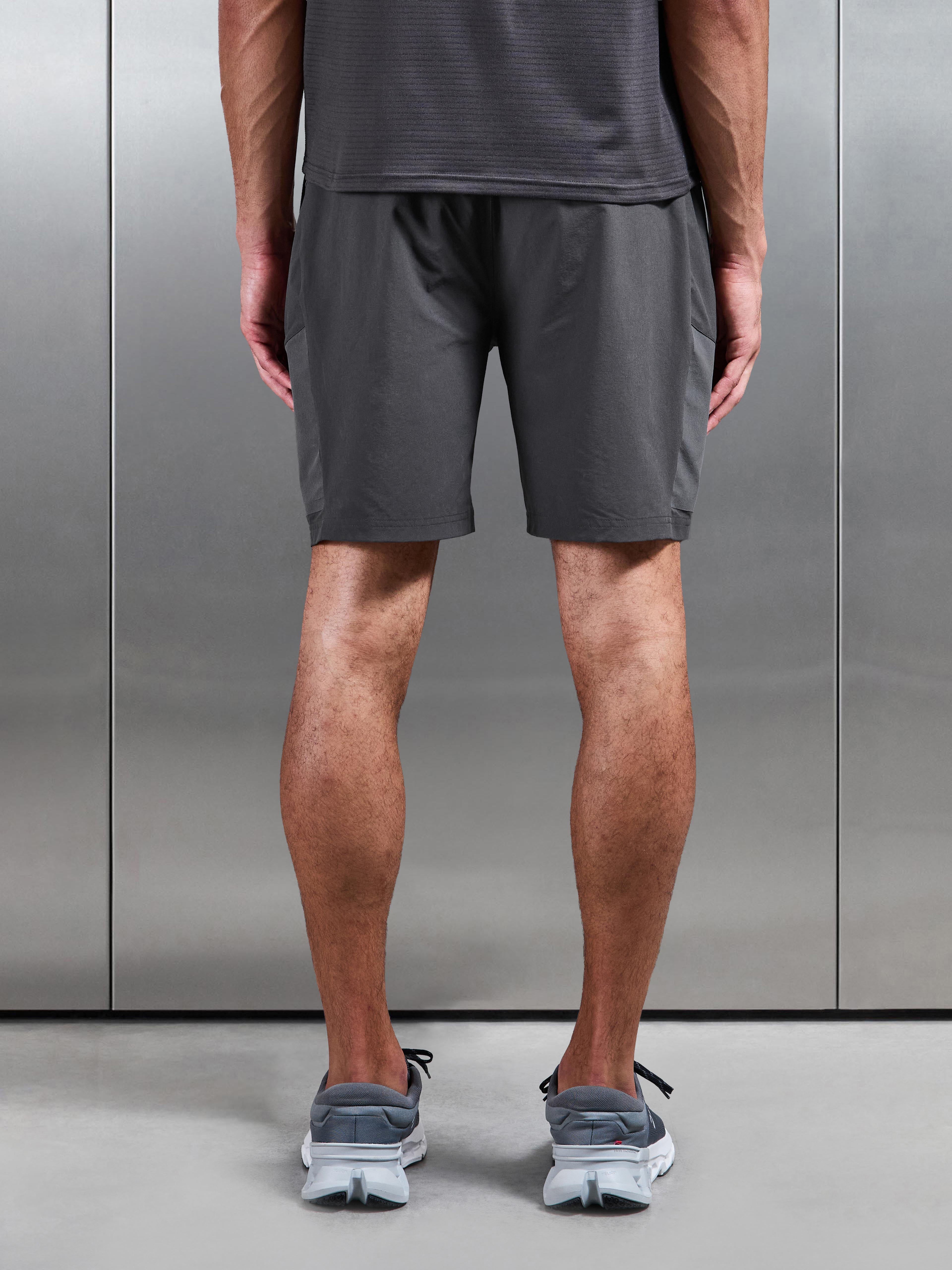 Mens Utility Trail Cargo Short in Grey