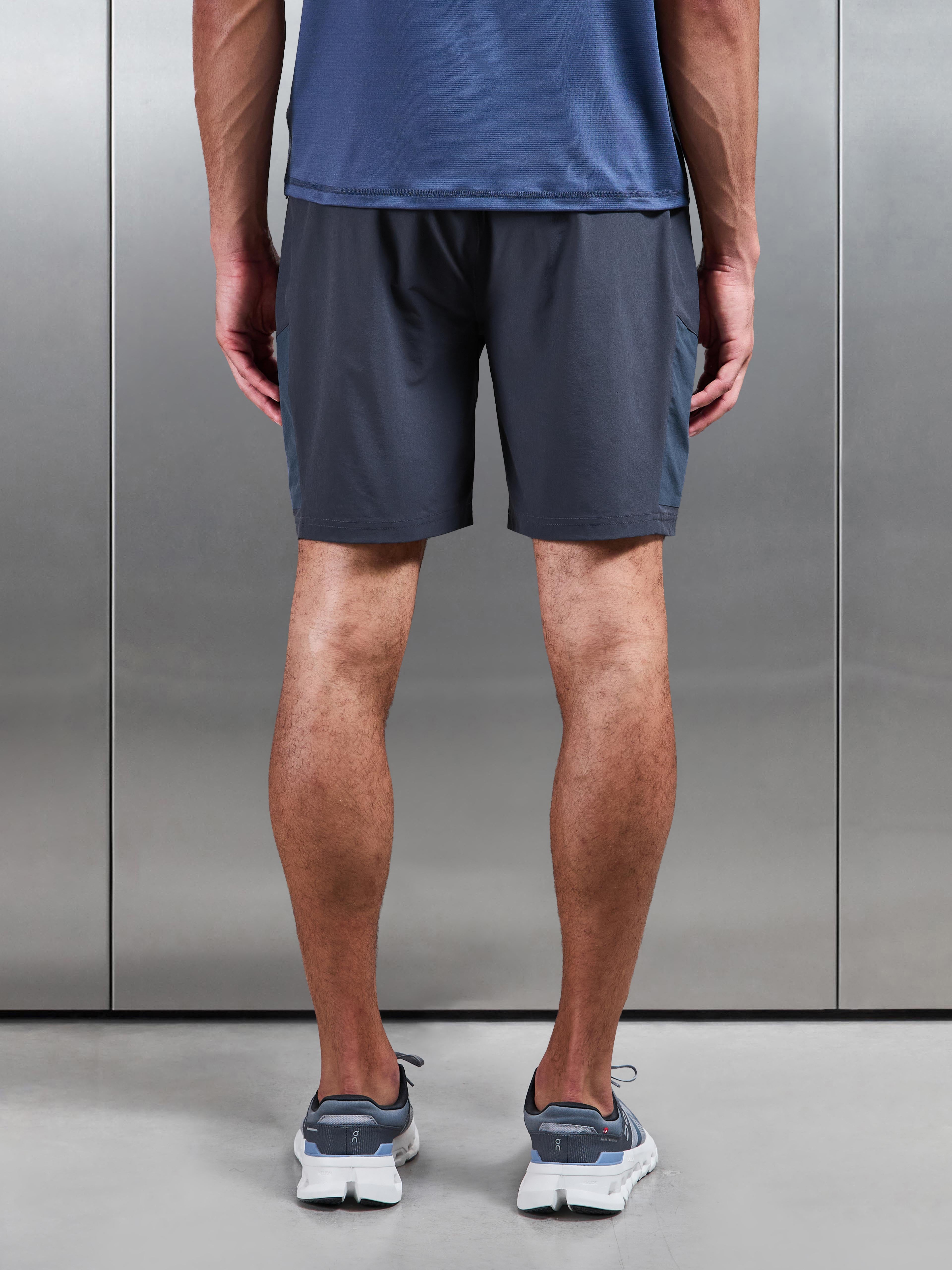 Mens Utility Trail Cargo Short in Slate Blue