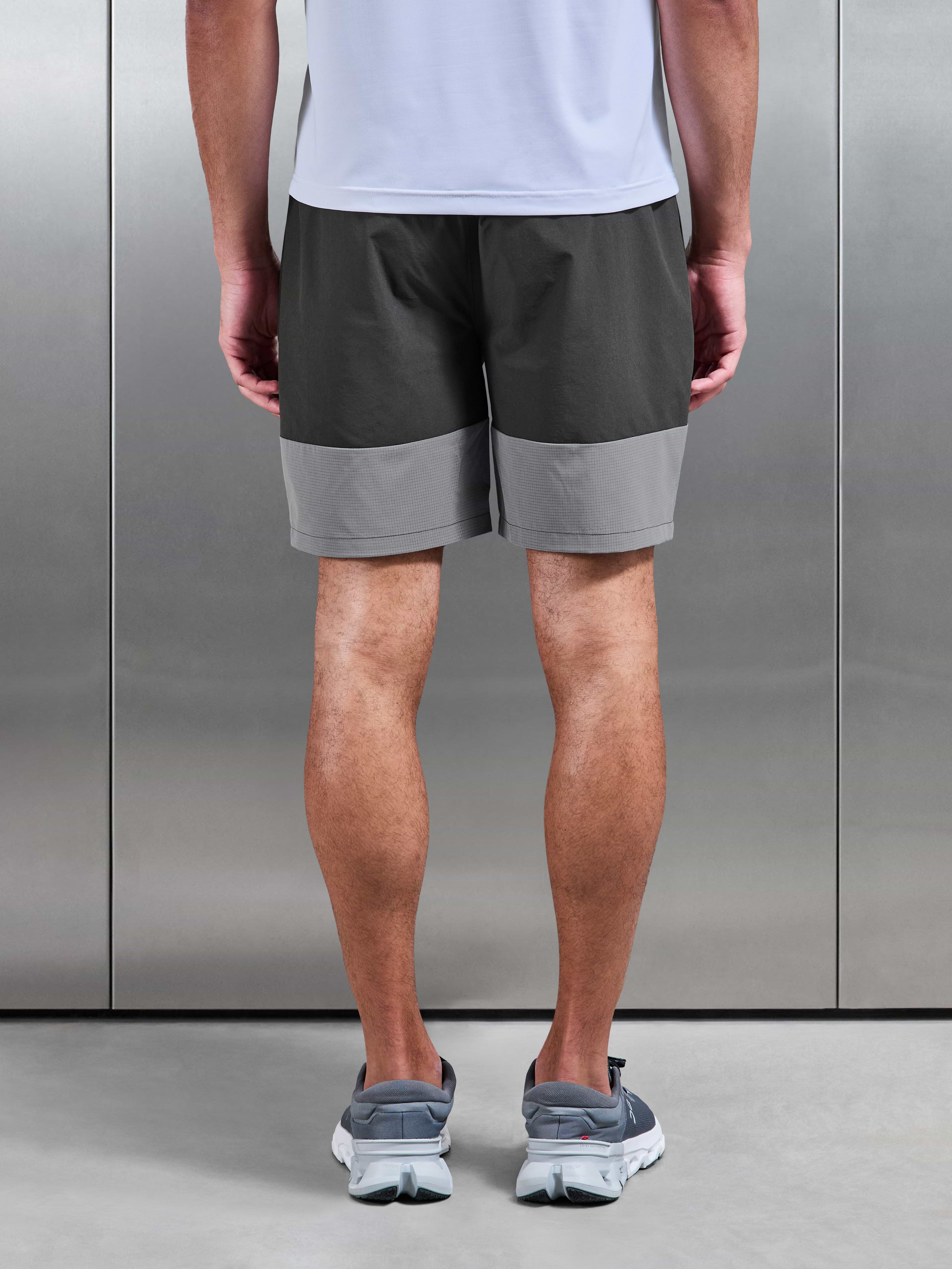Utility Trail Short in Grey Mid Grey