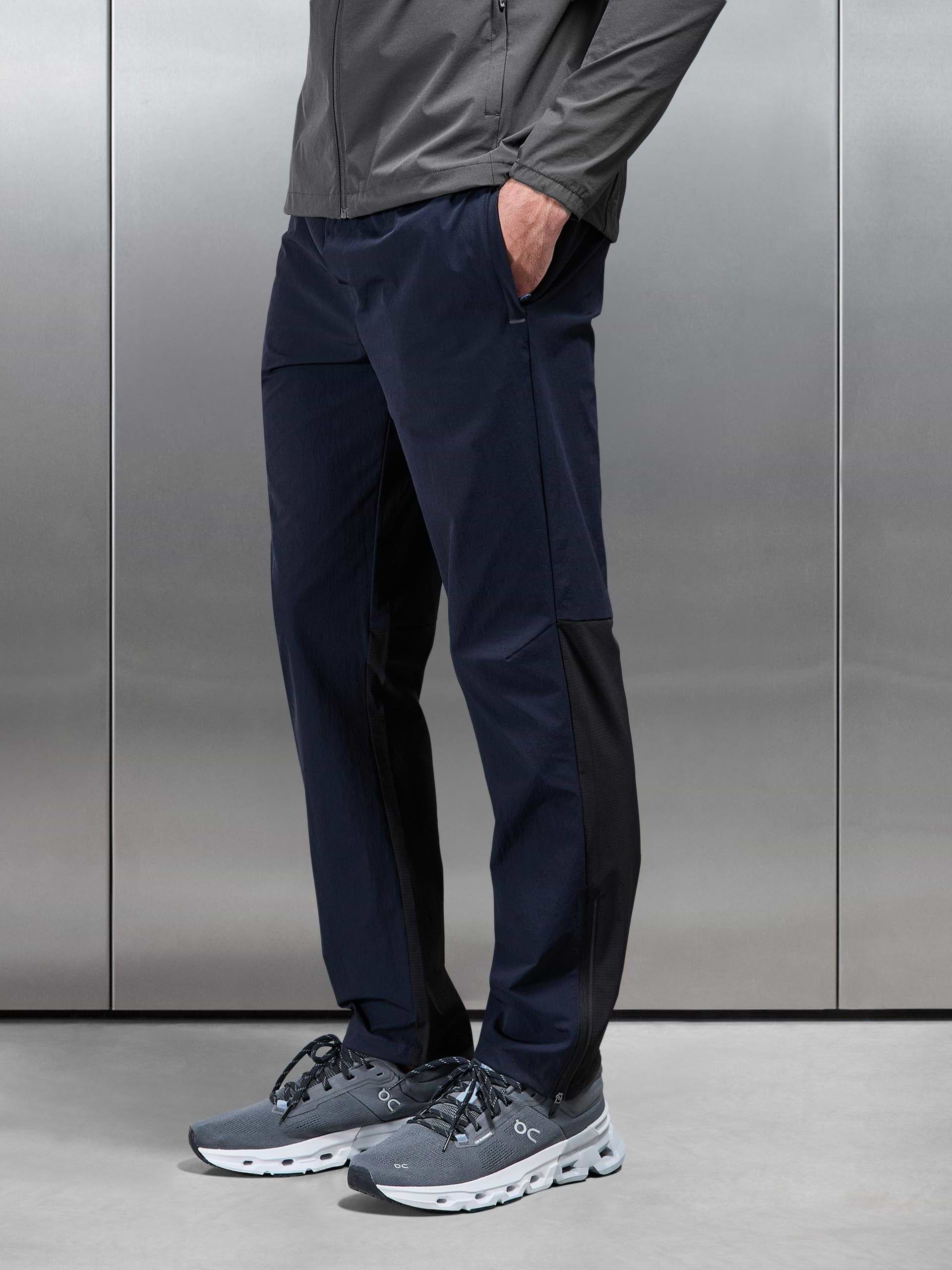 Utility Trail Trackpant in Navy