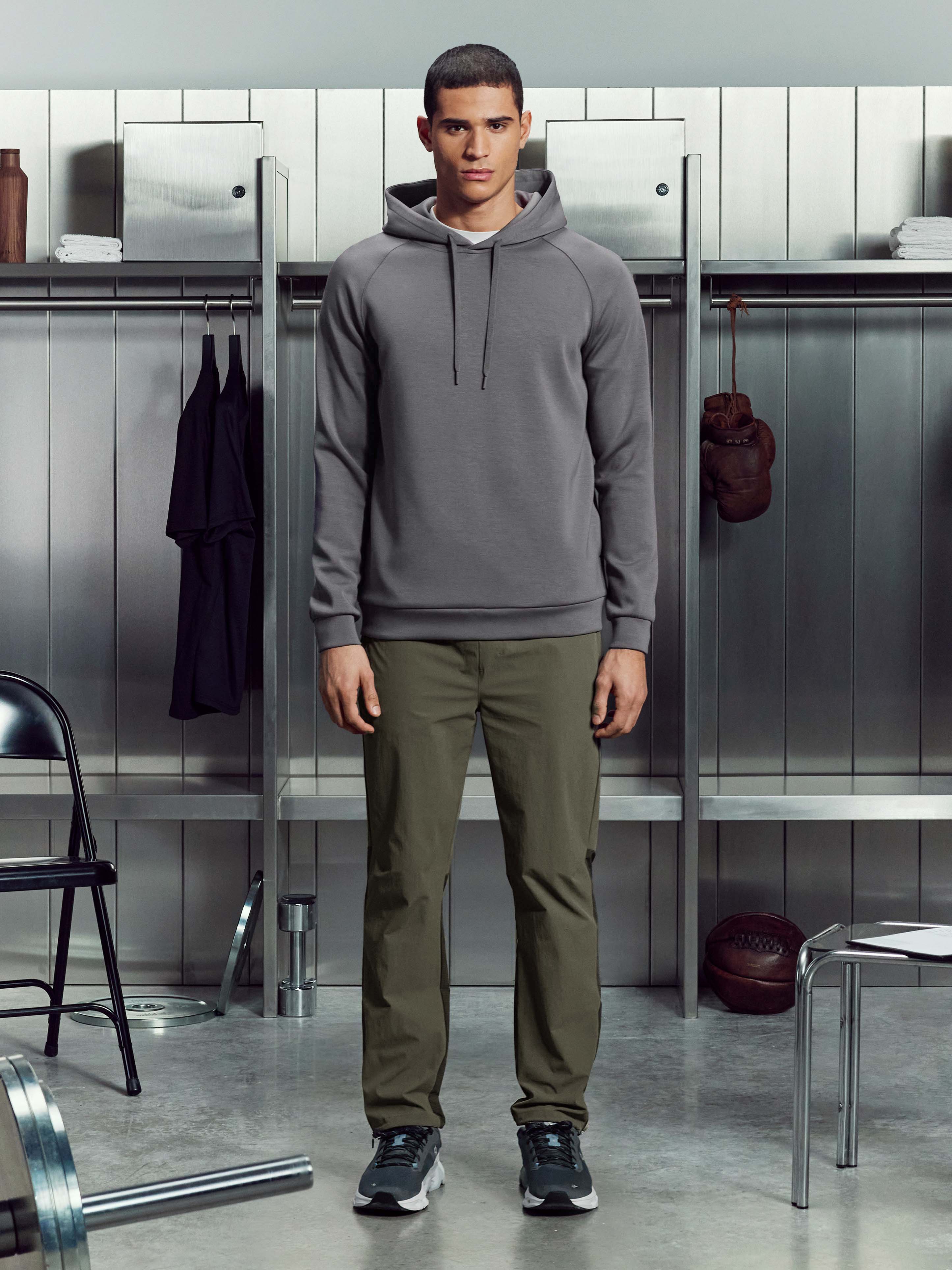 Mens Utility Trail Trackpant in Olive Grey