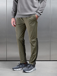 Mens Utility Trail Trackpant in Olive Grey