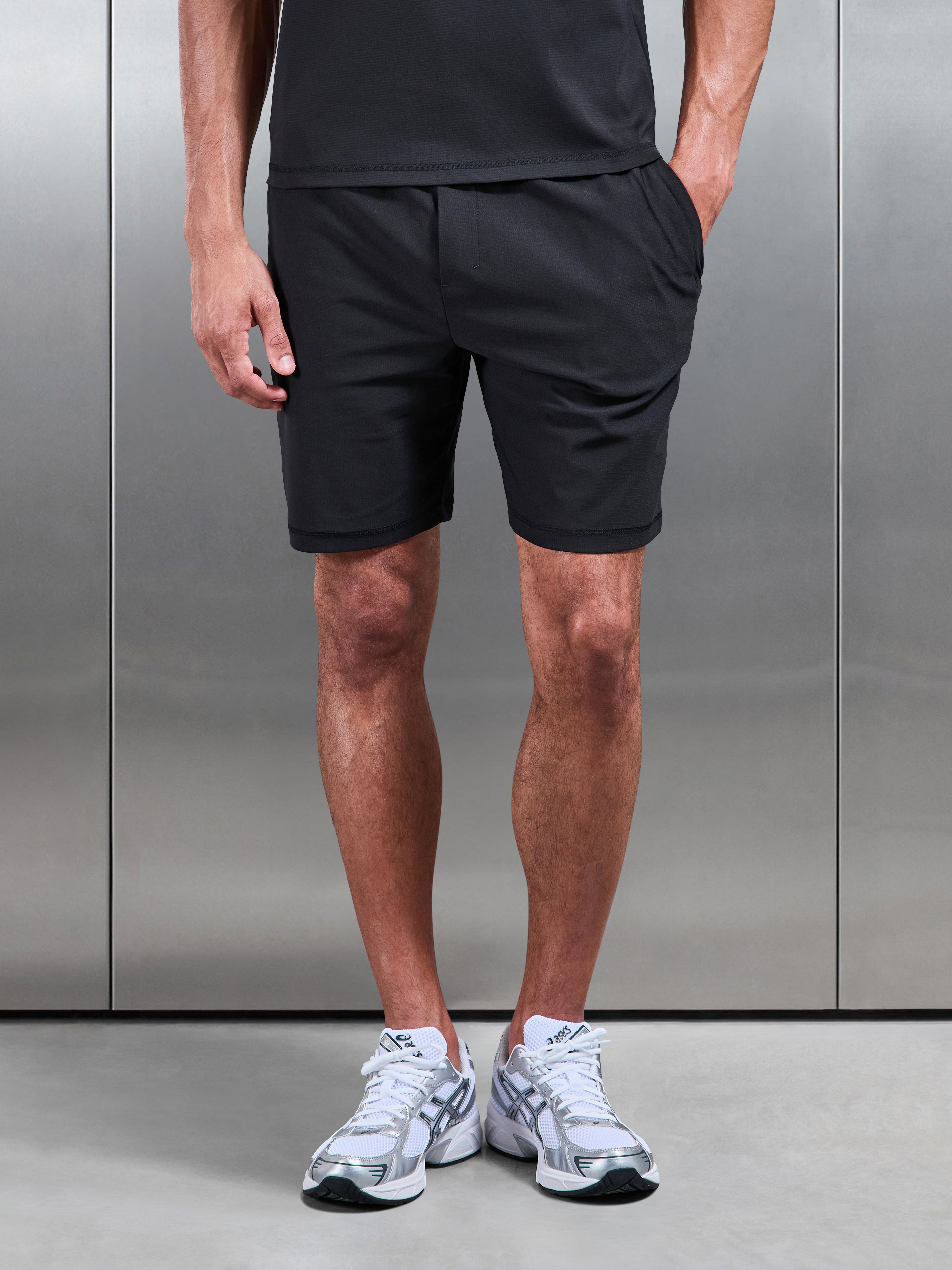 Mens Warp Knitted Short in Black