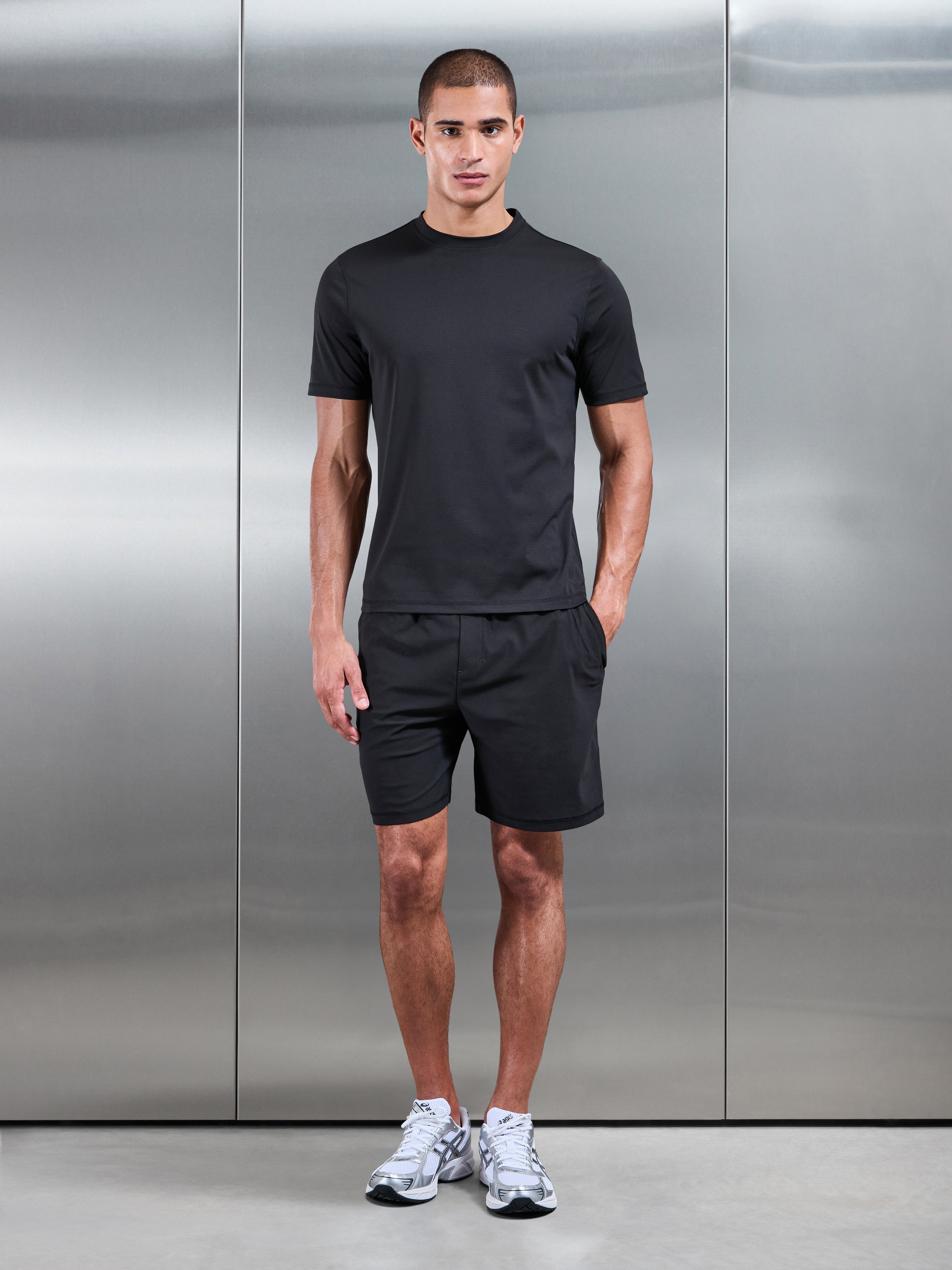 Mens Warp Knitted Short in Black