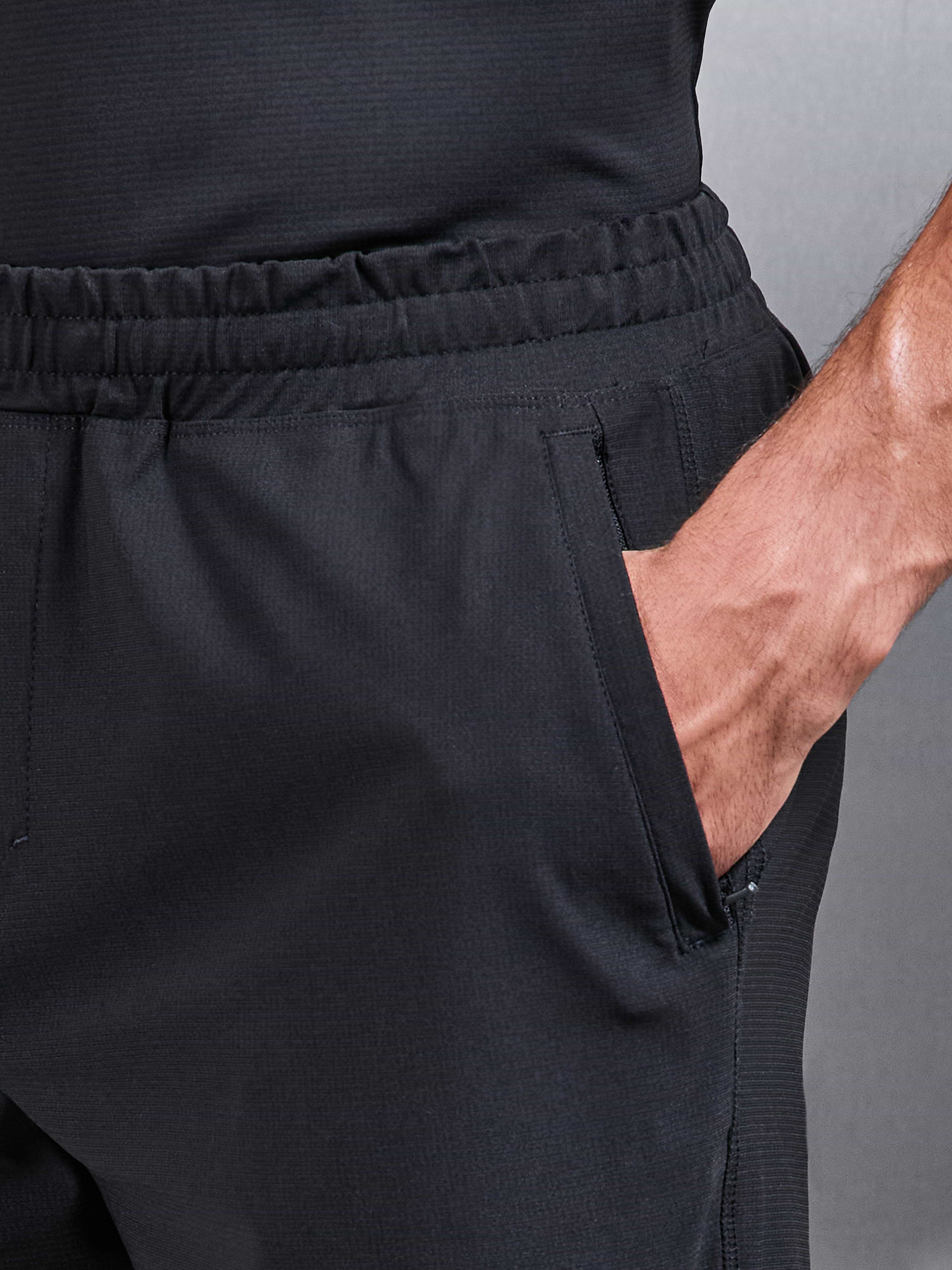 Warp Knitted Short in Black