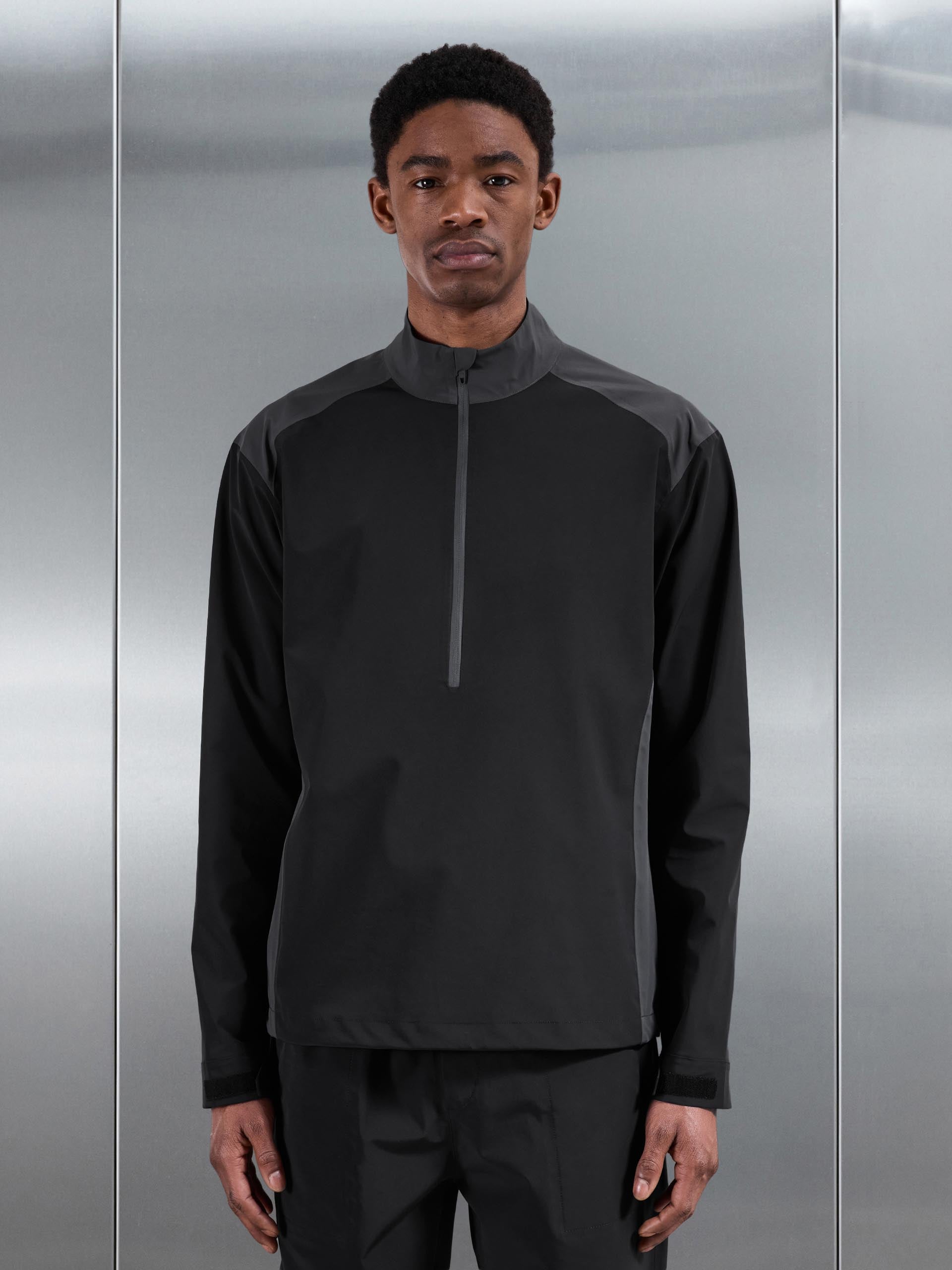 Mens Waterproof Golf Colour Block Half Zip in Black