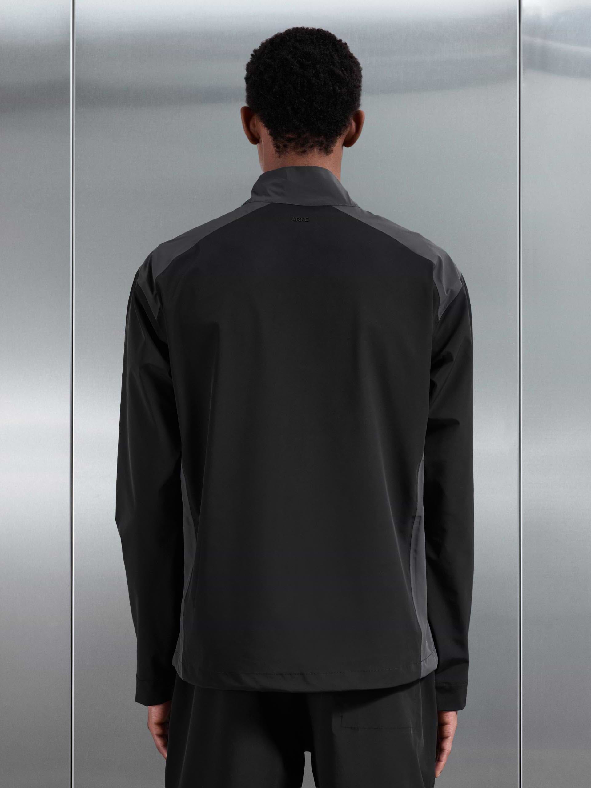 Waterproof Golf Colour Block Half Zip in Black