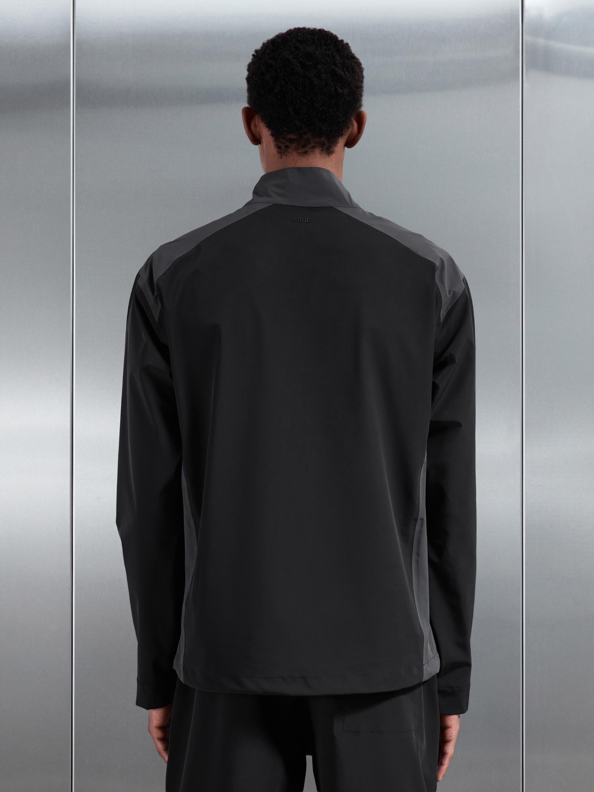Mens Waterproof Golf Colour Block Half Zip in Black
