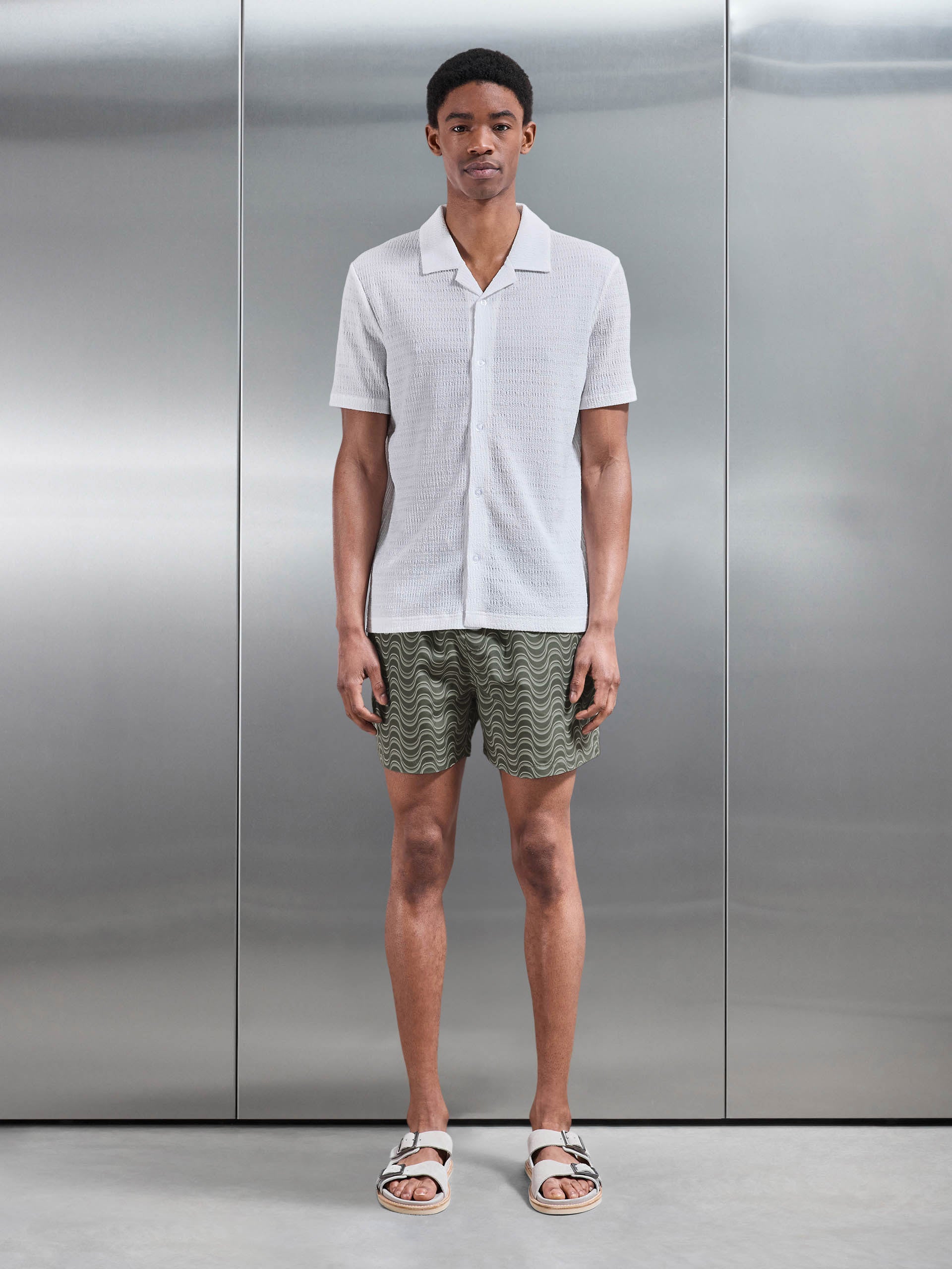 Mens Wave Printed Drawstring Swim Short in Sage
