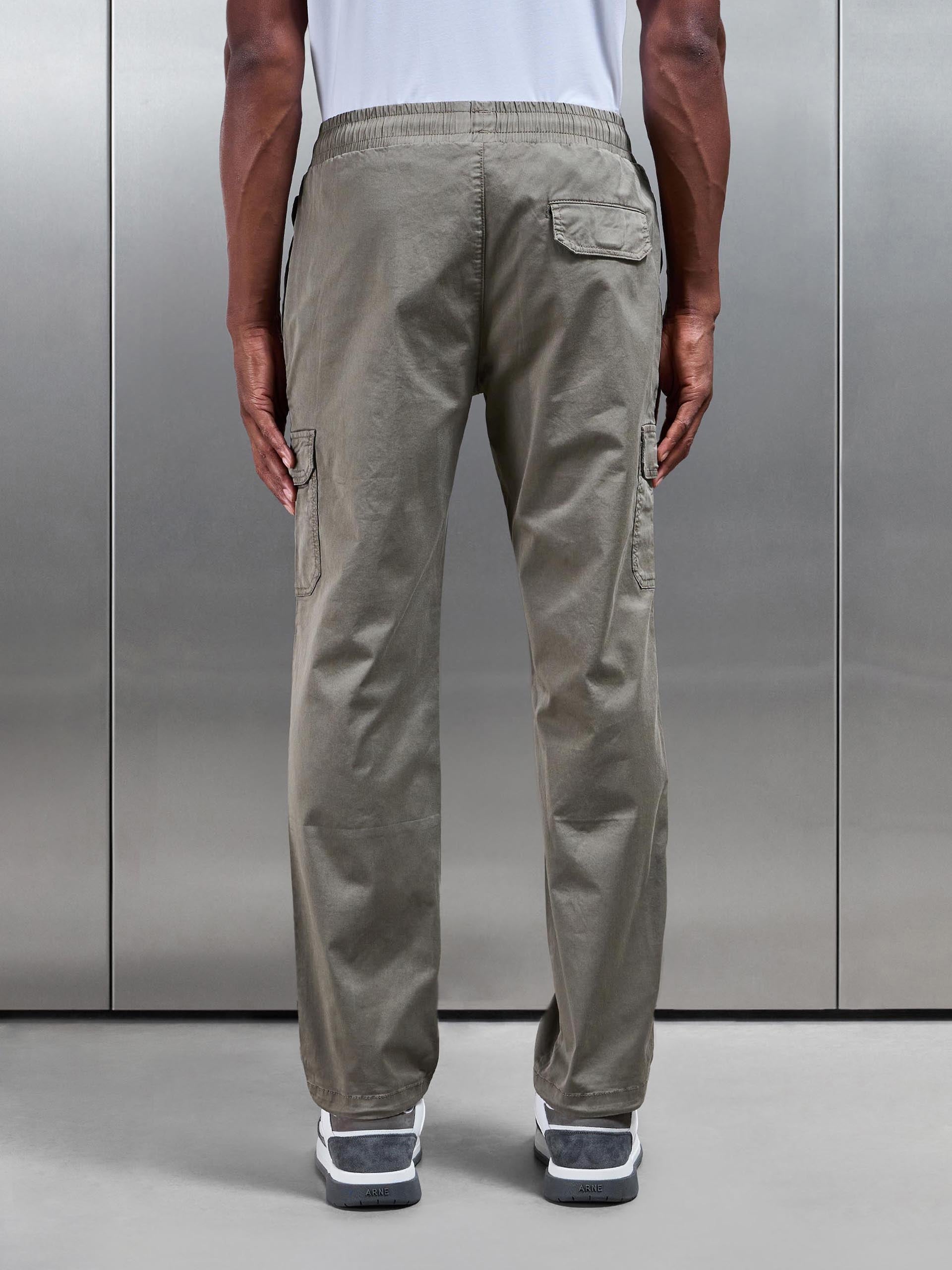 Mens Worker Cargo Pant in Olive