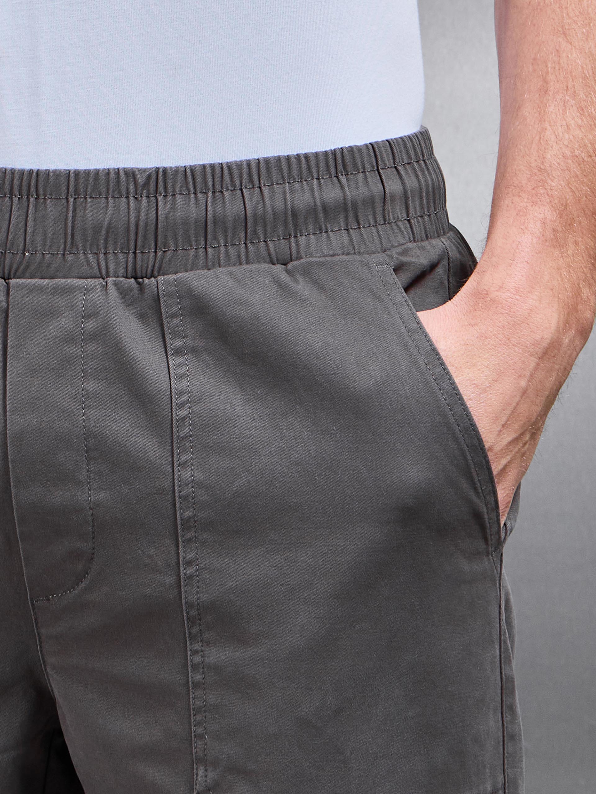 Mens Worker Trouser in Grey