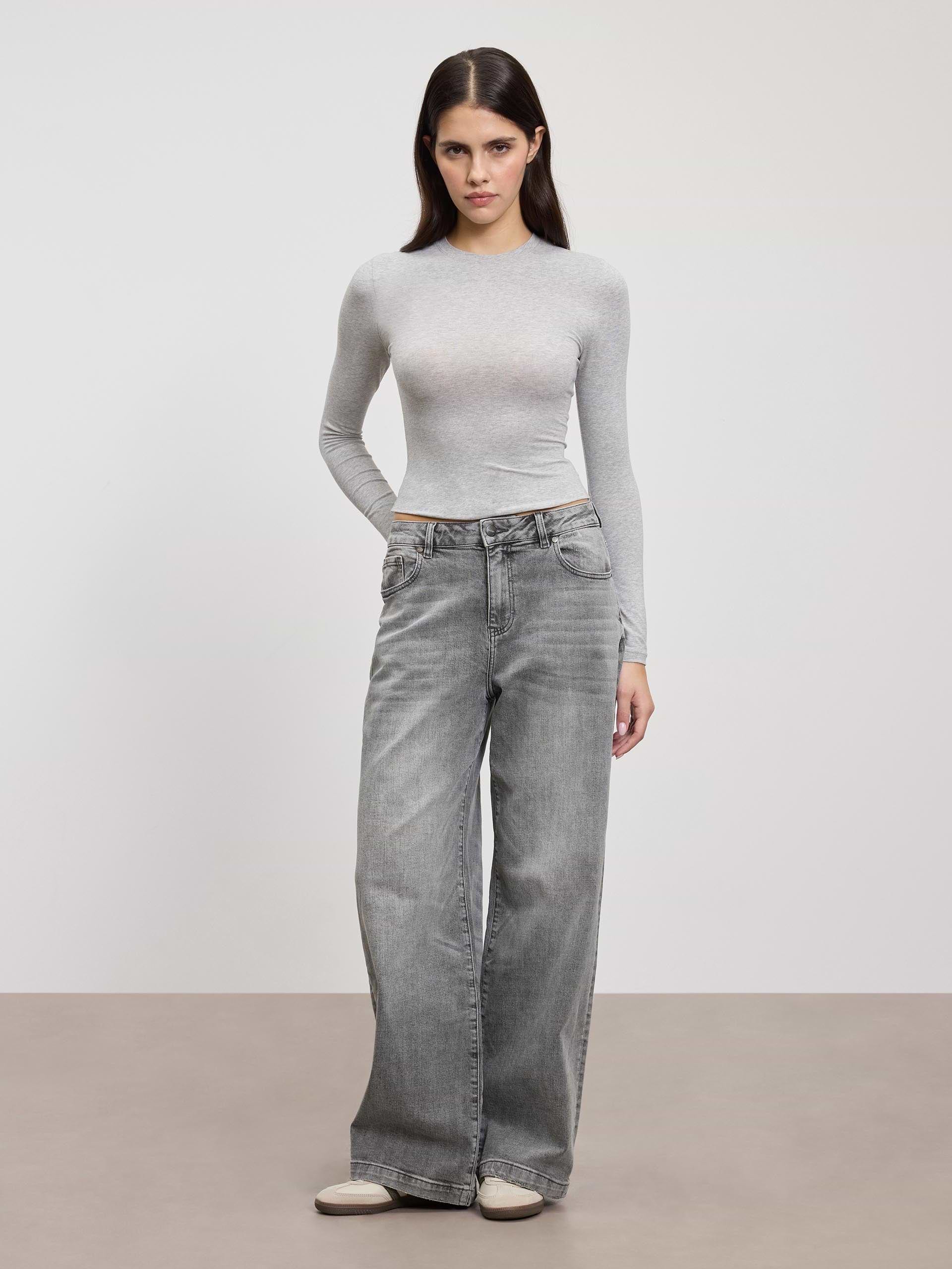 Womens Relaxed Fit Denim Jeans in Grey Wash