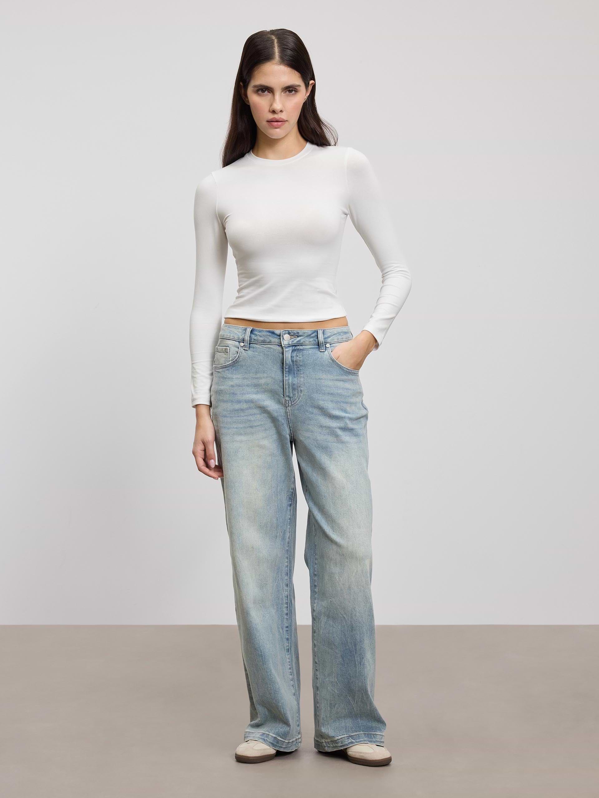 Womens Relaxed Fit Denim Jeans in Mid Blue