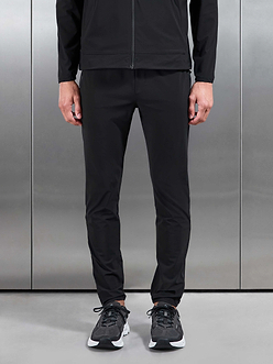 Pace Trackpant in Black