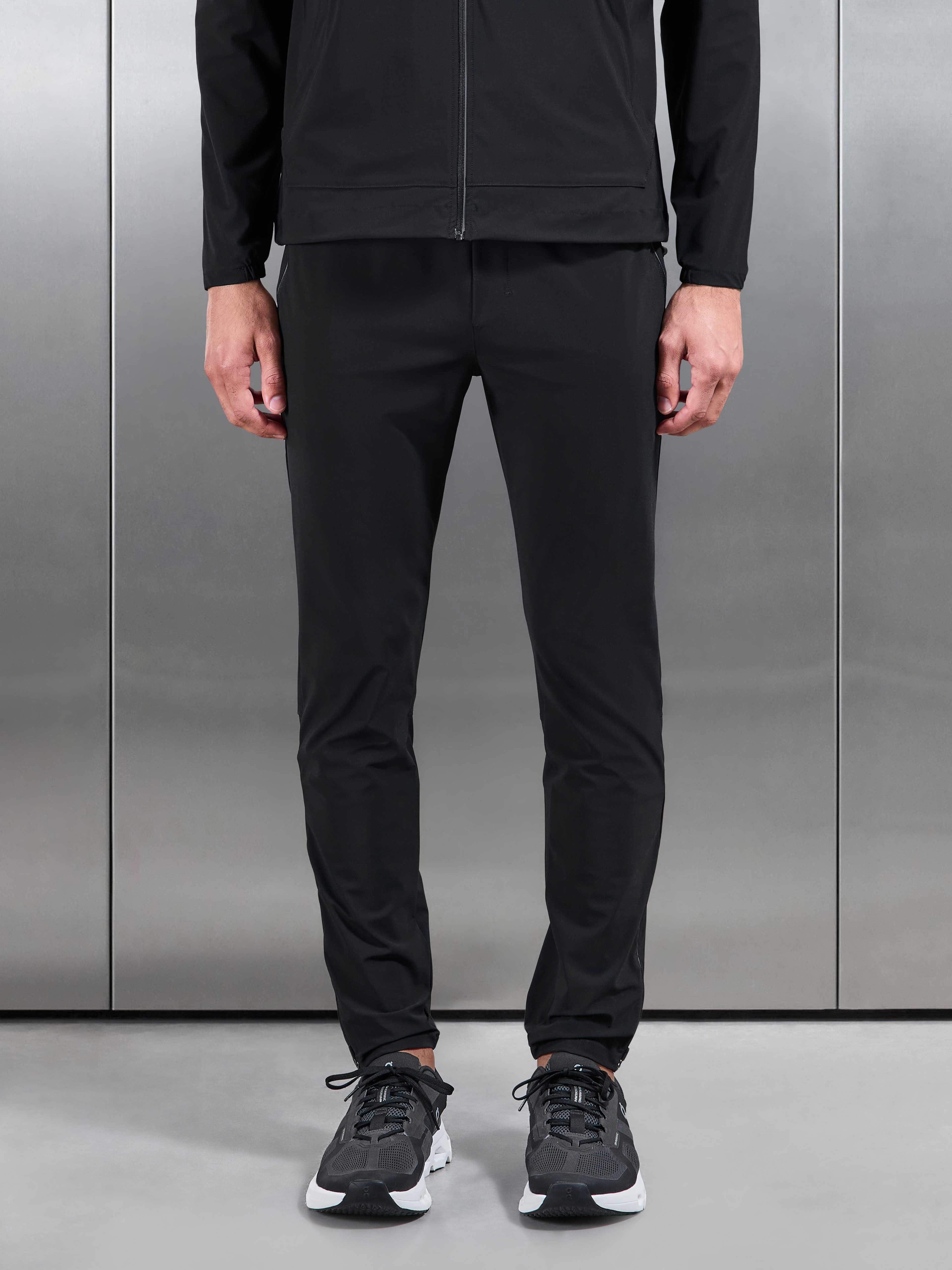Pace Trackpant in Black